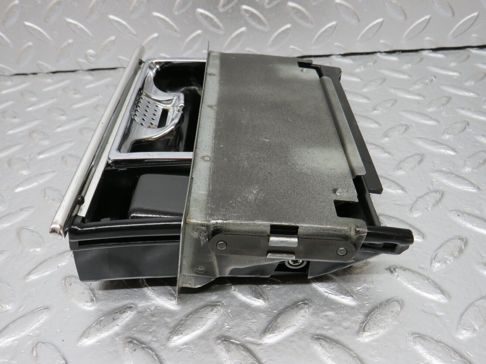 34359 Mercedes-Benz C126 380SEC Coupe Centre Console Ashtray Wood Finish