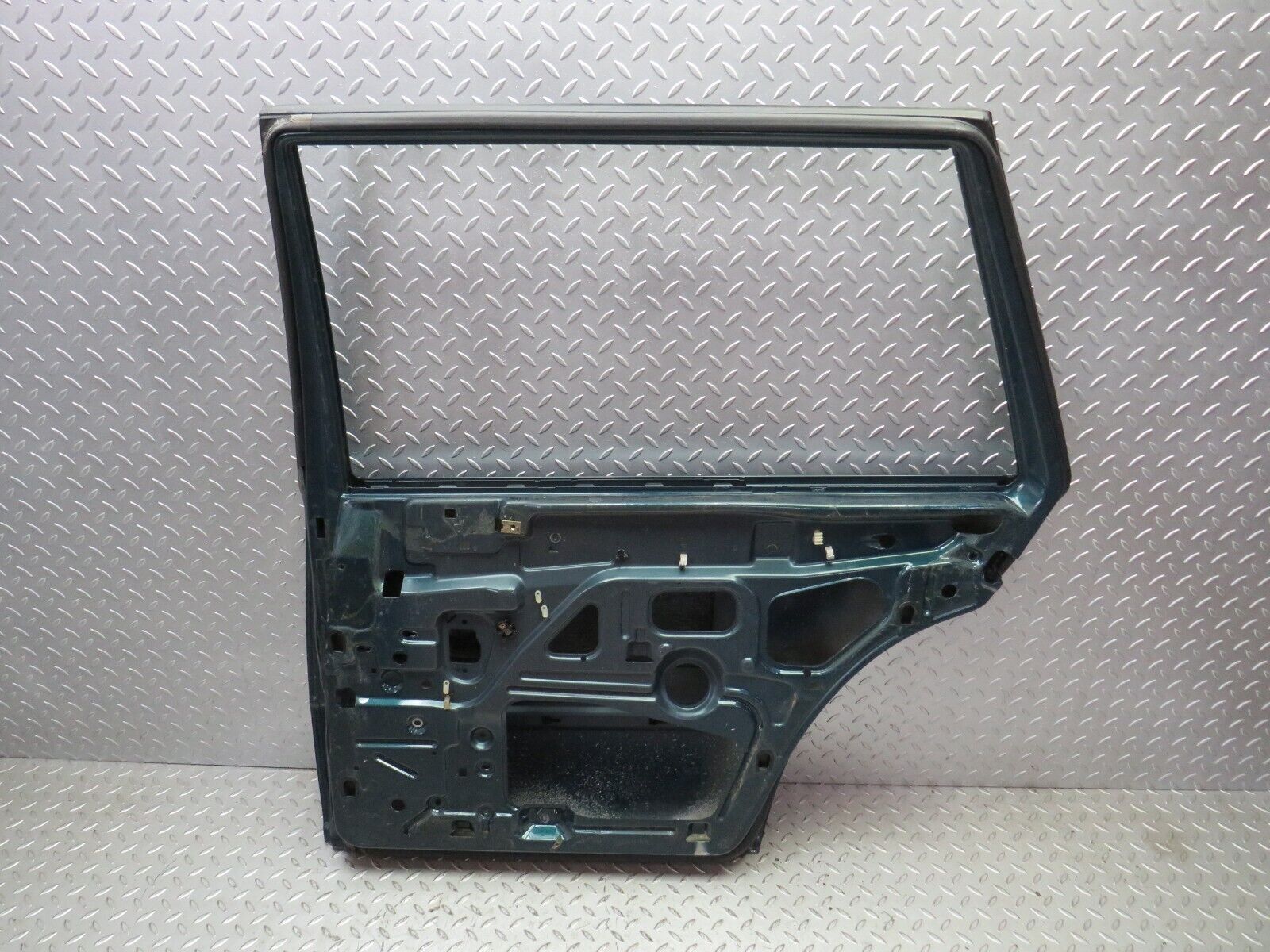 27753 Mercedes-Benz S124 300TE Wagon Rear Right Door