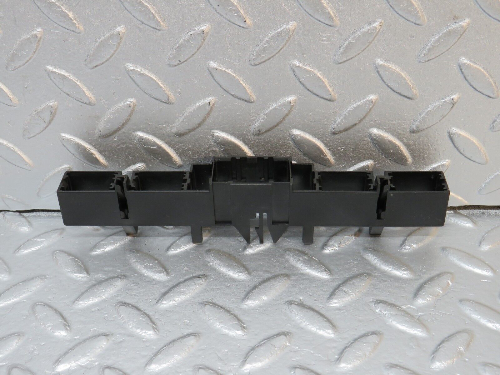 39750 Mercedes-Benz R129 320SL Coupe Connector Holder 1295451340