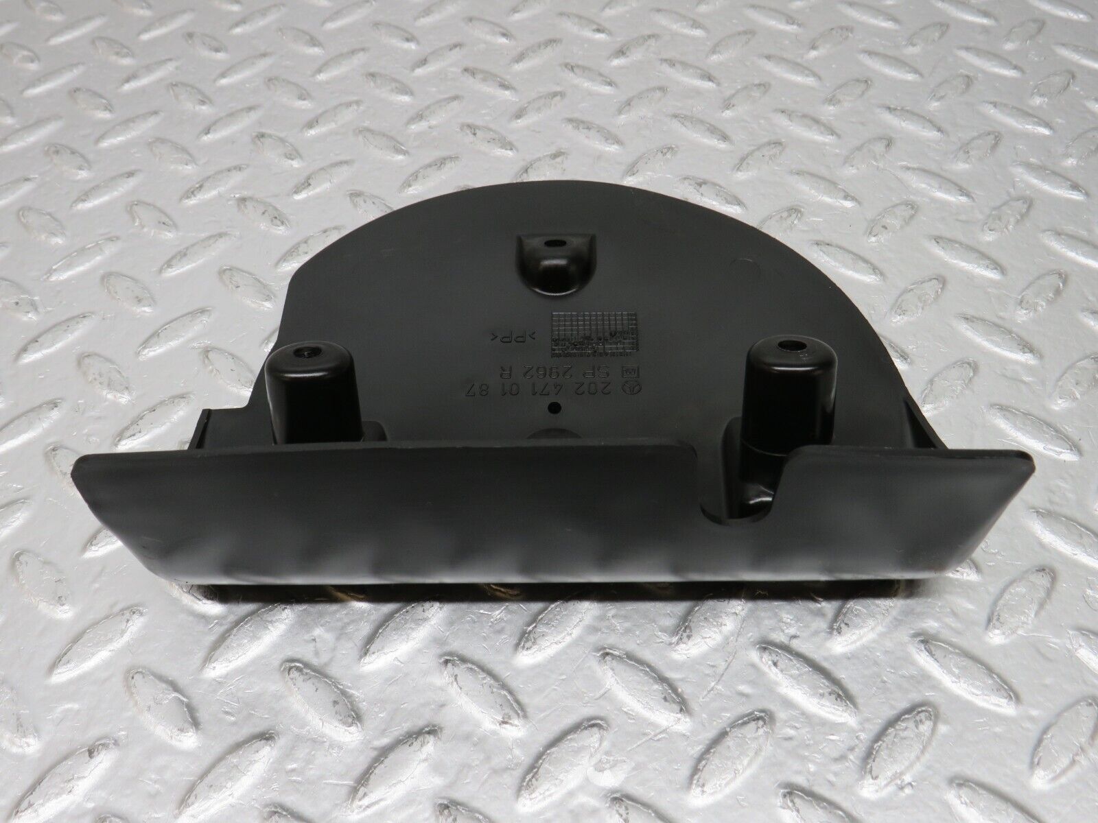 33279 Mercedes-Benz W202 C180 Fuel Tank Plastic Cover 2024710187