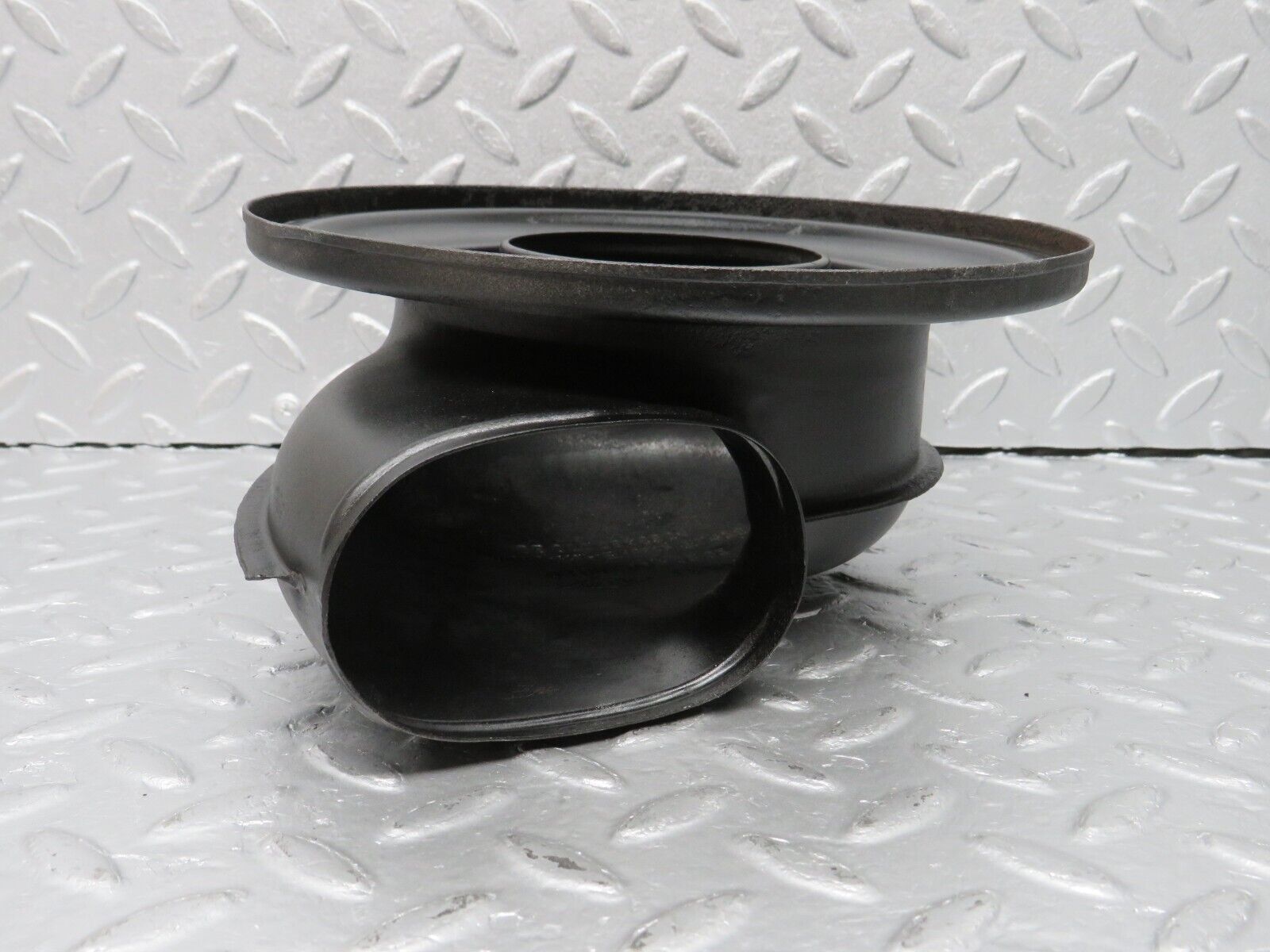 40381 Mercedes-Benz W110 230 Air Filter Housing Cap 0040941202 0000949804