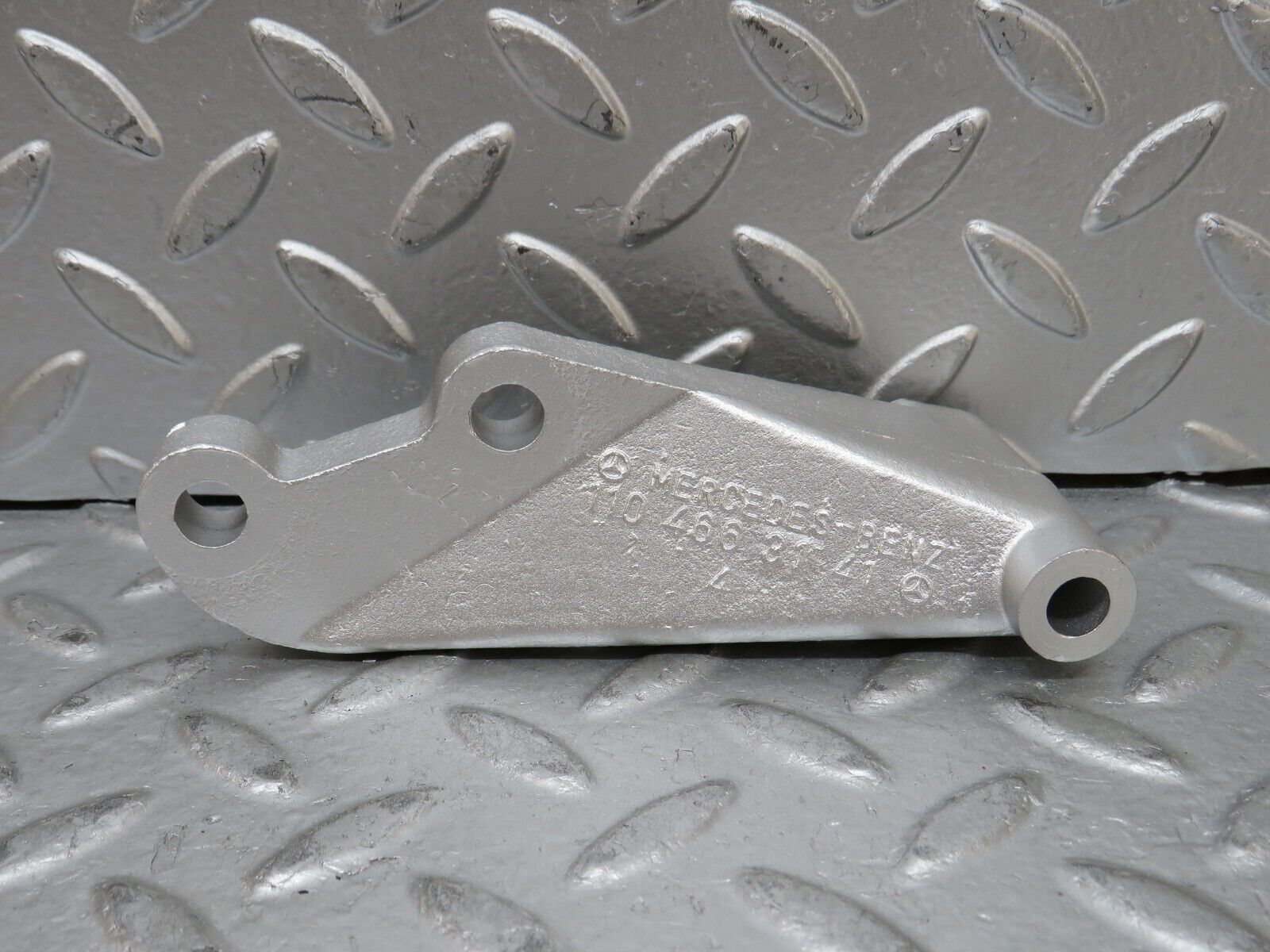 27932 Mercedes-Benz W123 280E Power Steering Pump Bracket 1104663141