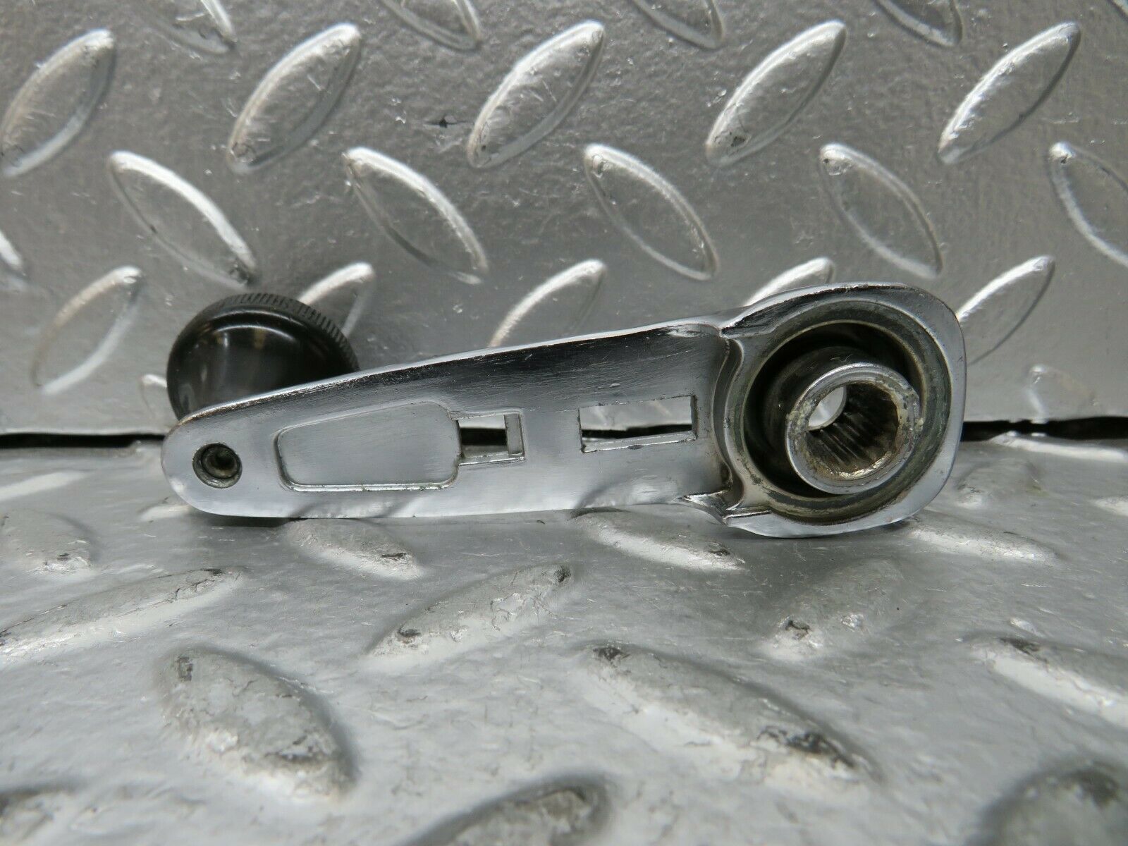 23467 Mercedes-Benz W114 280E Window Lifter Crank Handle