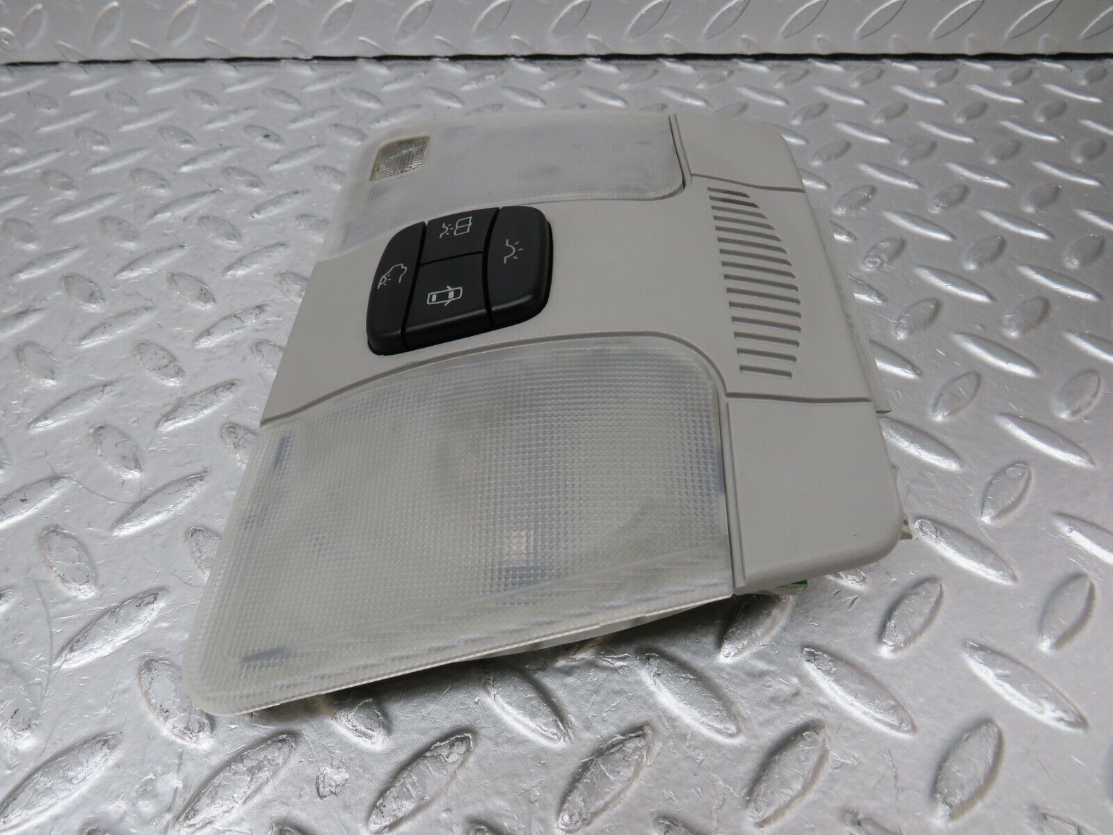 34777 Mercedes-Benz W210 320E Interior Dome Light Hella 148564 1408300008