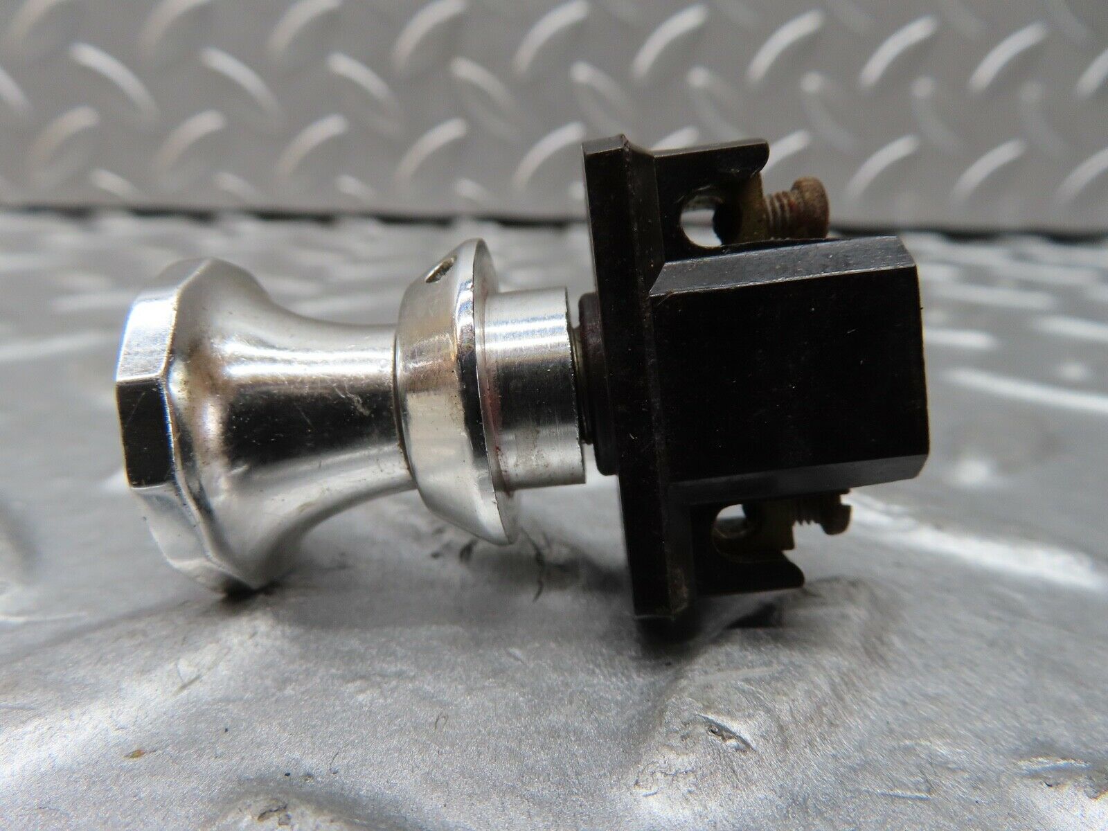 18981 Mercedes-Benz W121 190b Ponton Bakelite Switch 2612