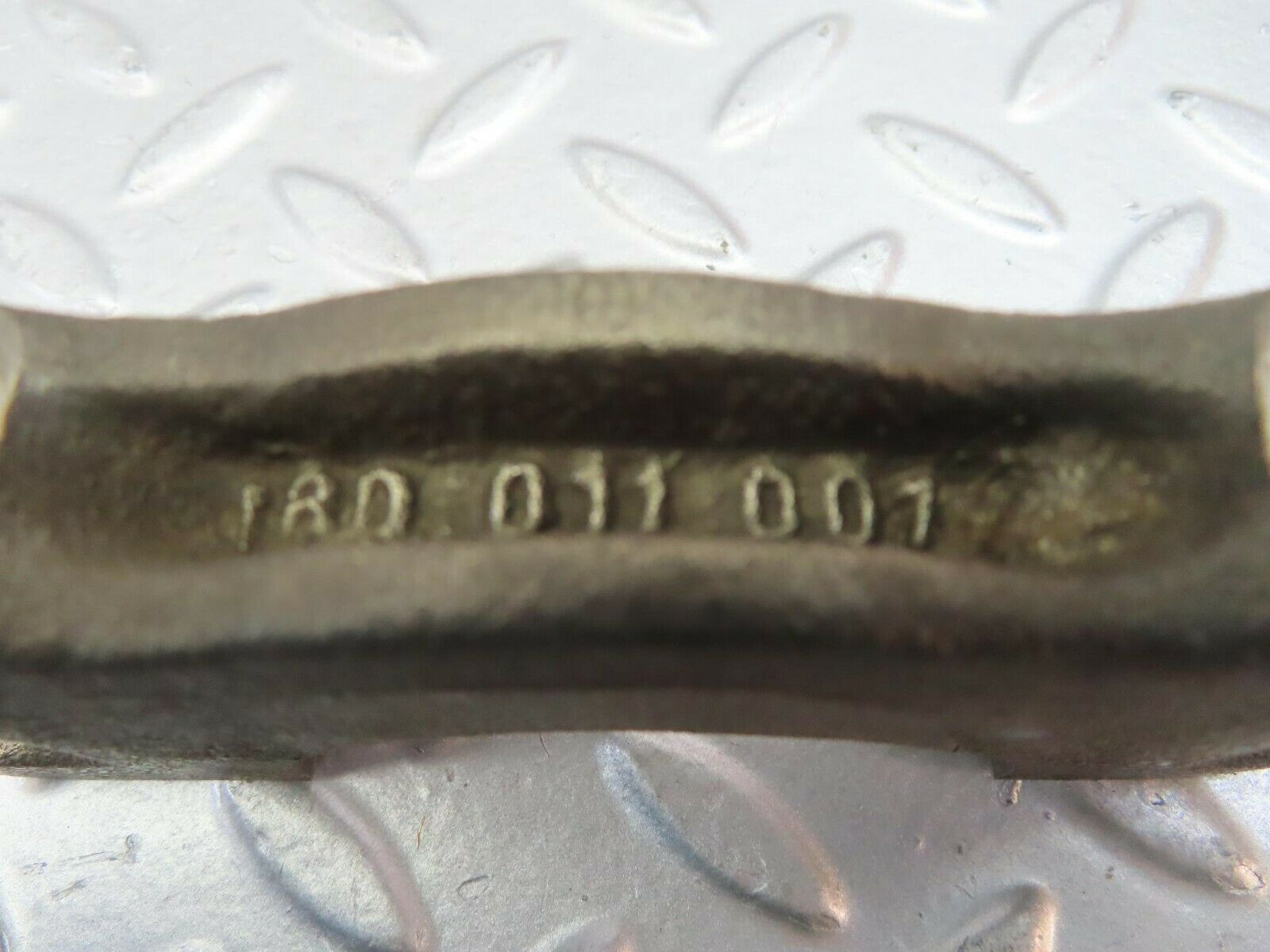 10217 Mercedes-Benz W111 220SE Crankshaft Bearing Holder Block 1800110011