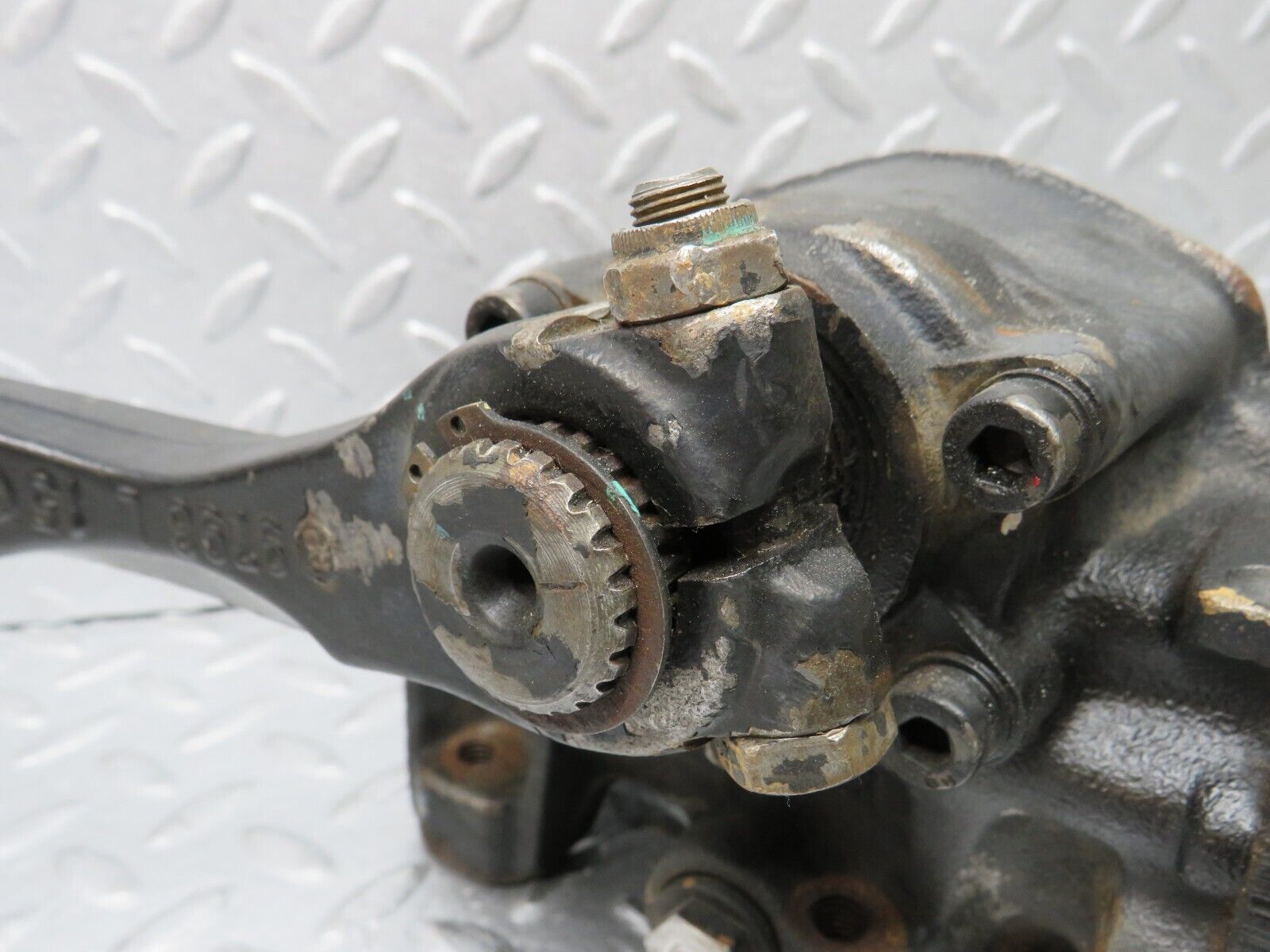 39038 Mercedes-Benz W201 190E 2.6L Steering Box Steering Rack 1244611601