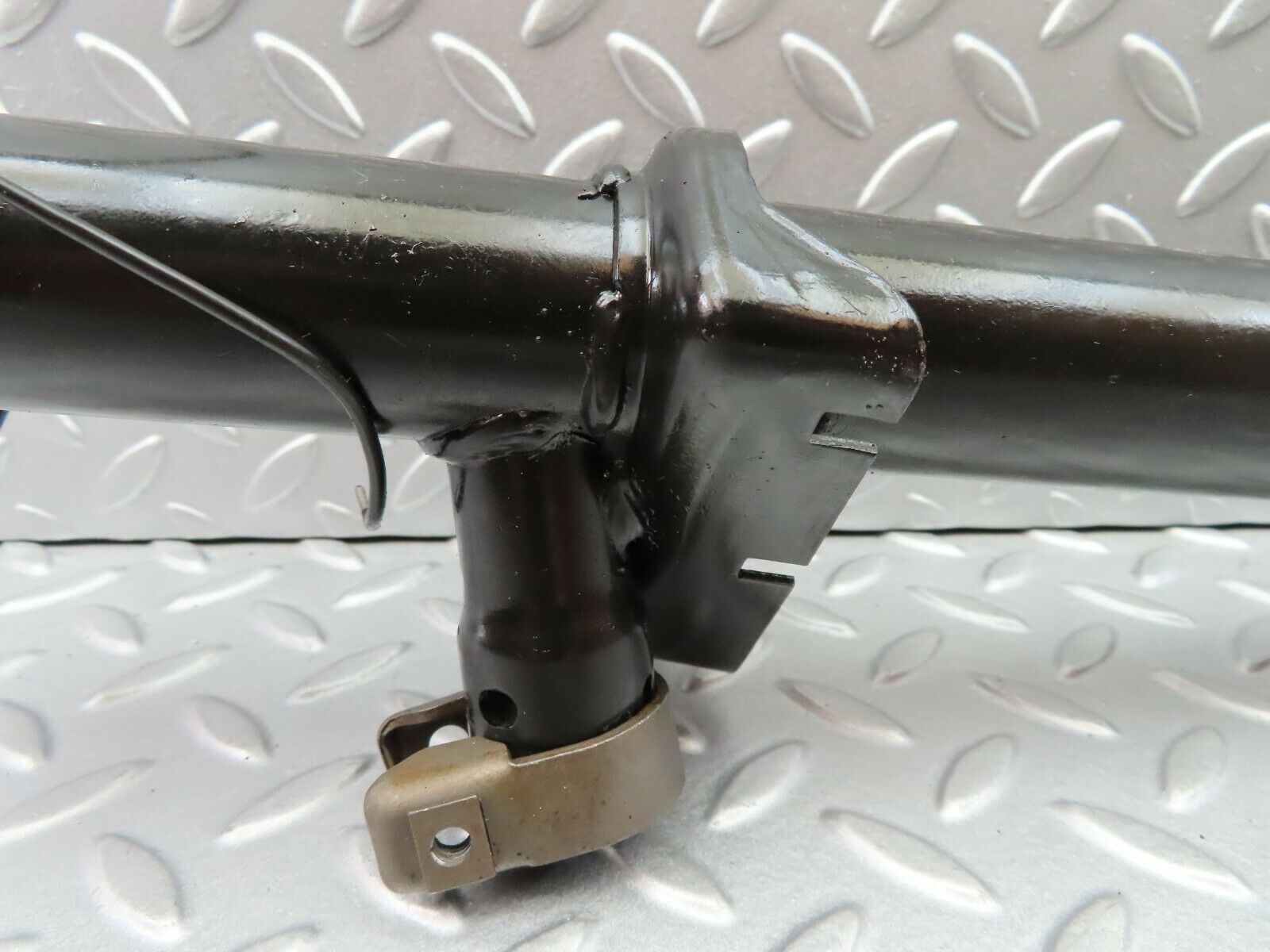 5904 Mercedes-Benz W123 200 Steering Column