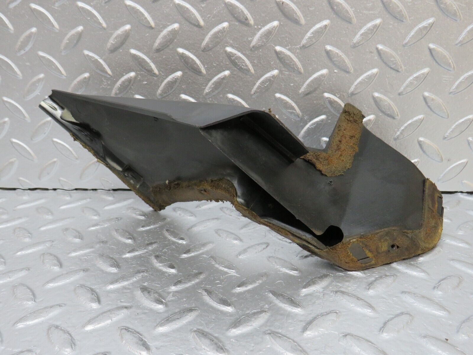 0595 Mercedes-Benz W123 230E Water Drain Left Side  1238300328