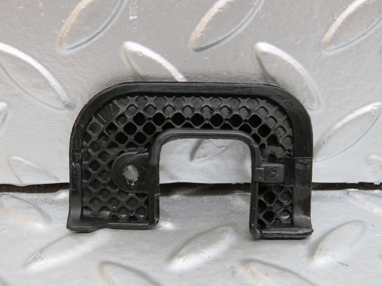 29477 Mercedes-Benz W124 230E Left Interior Door Latch Trim