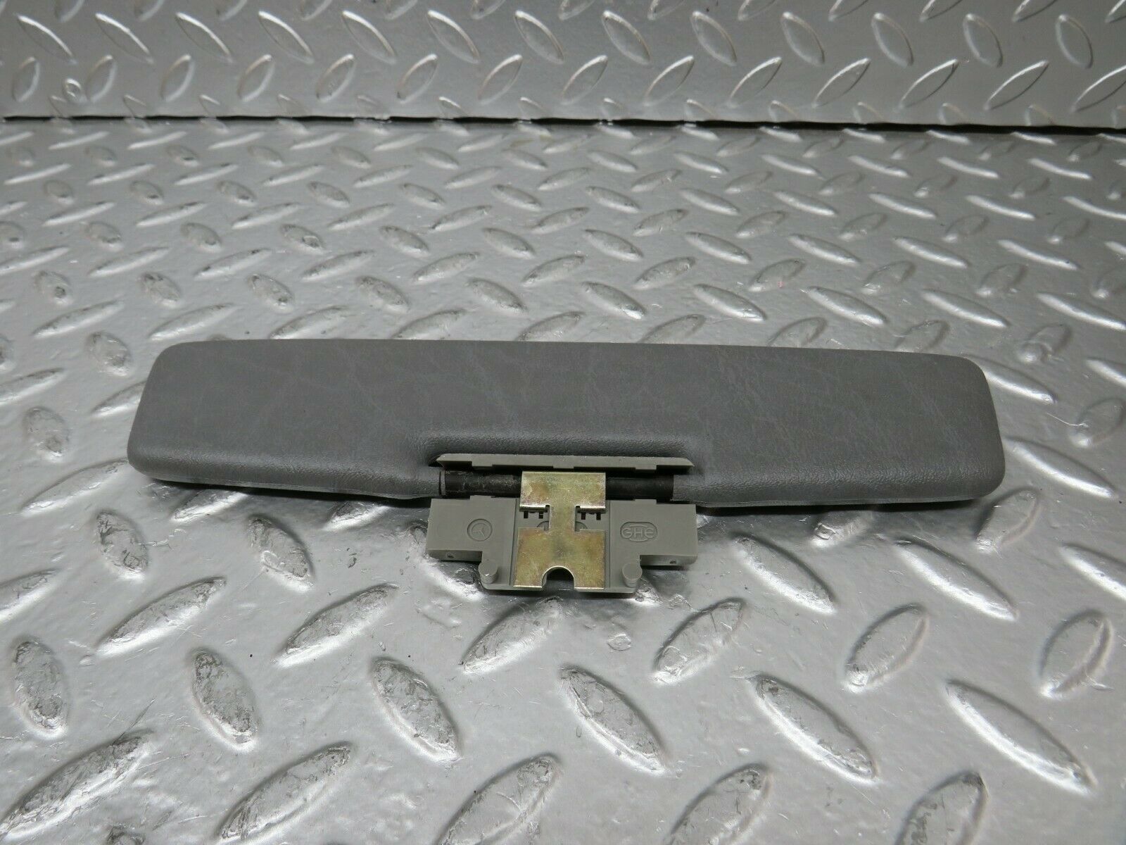 24347 Mercedes-Benz S124 220TE Wagon Middle Sun Visor