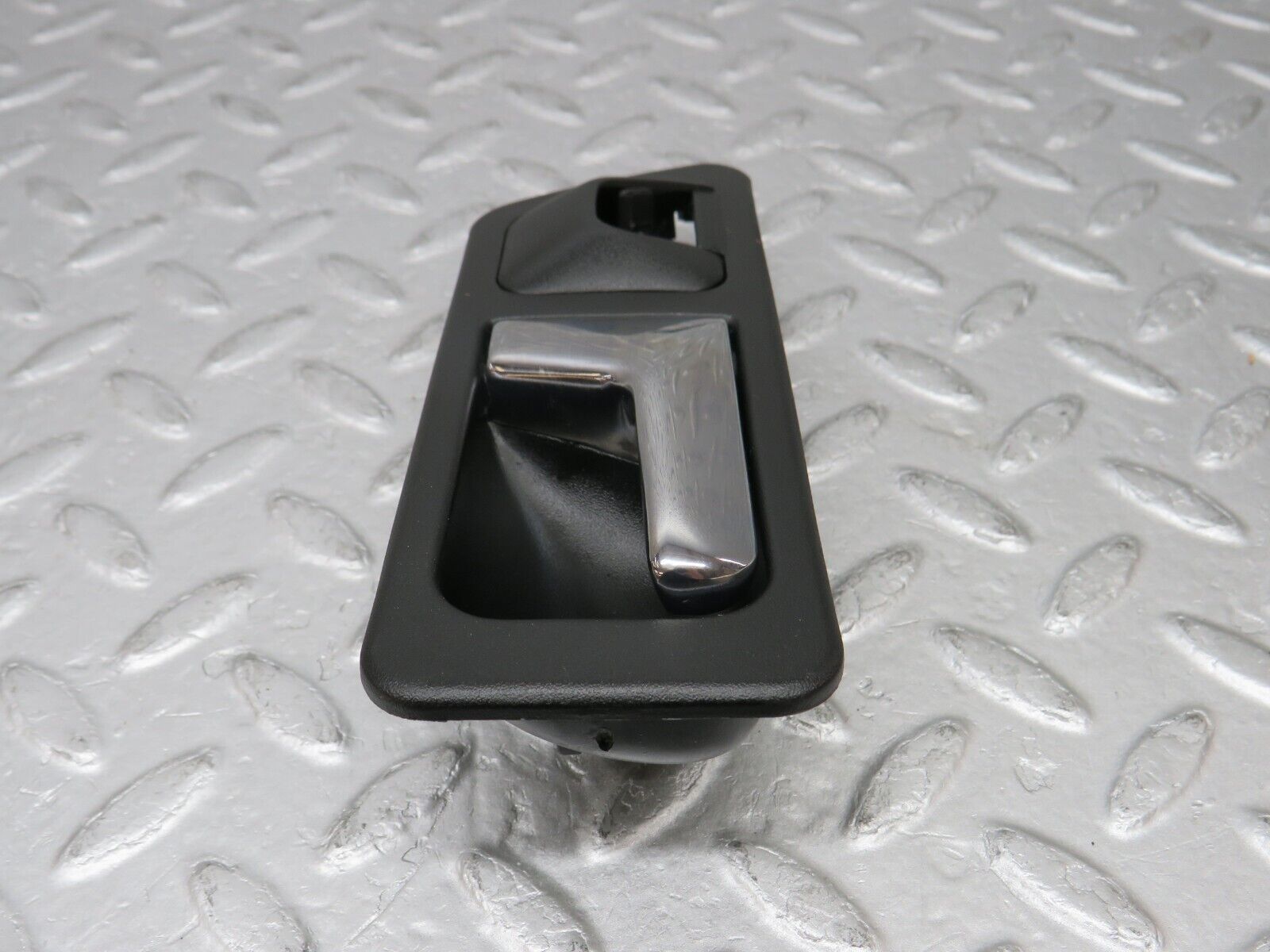 36617 Mercedes-Benz W201 190E 2.0L Right Interior Door Handle 2017660264