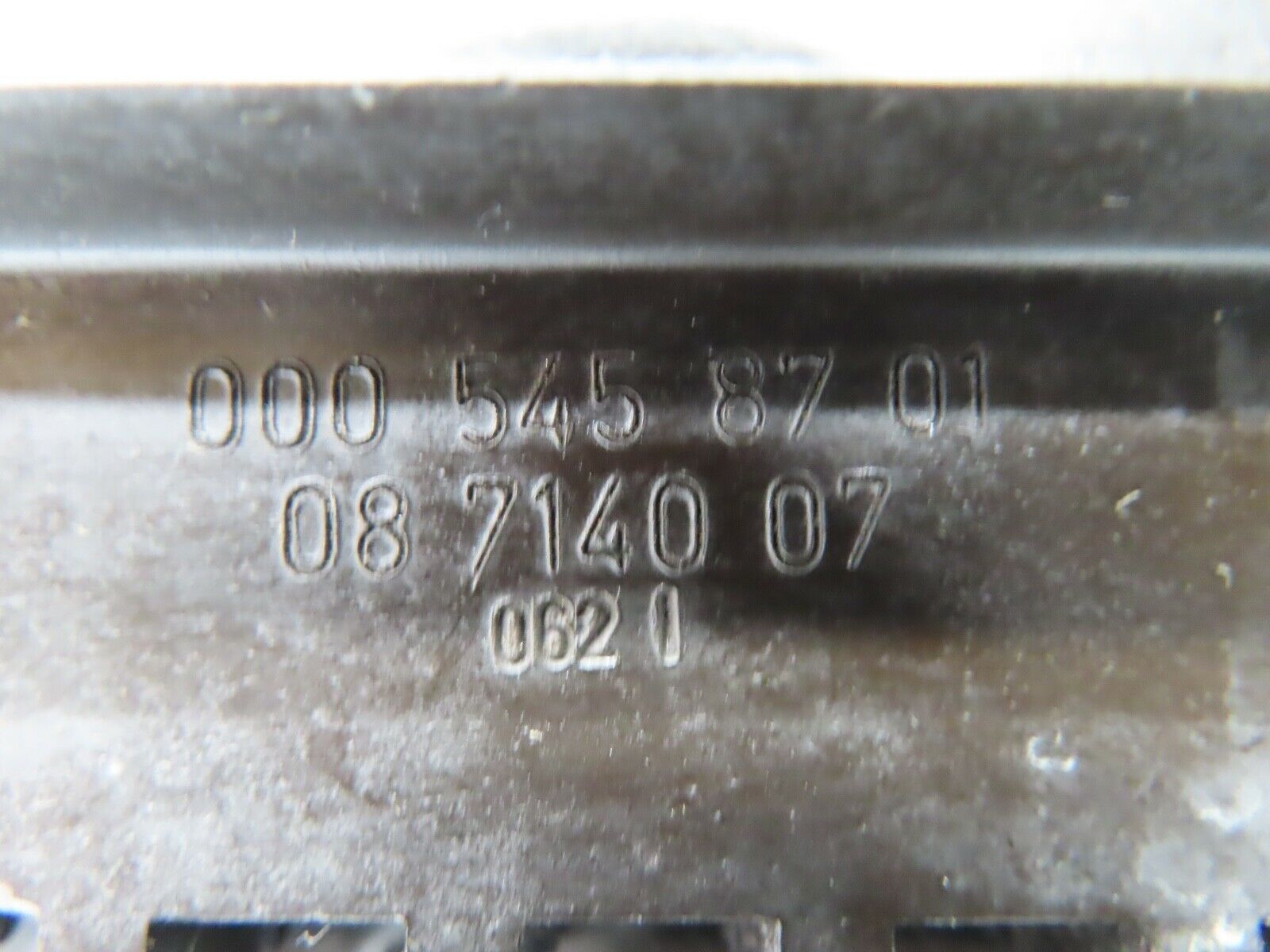 20314 Mercedes-Benz W114 280CE Coupe Fuse Box 0005458701