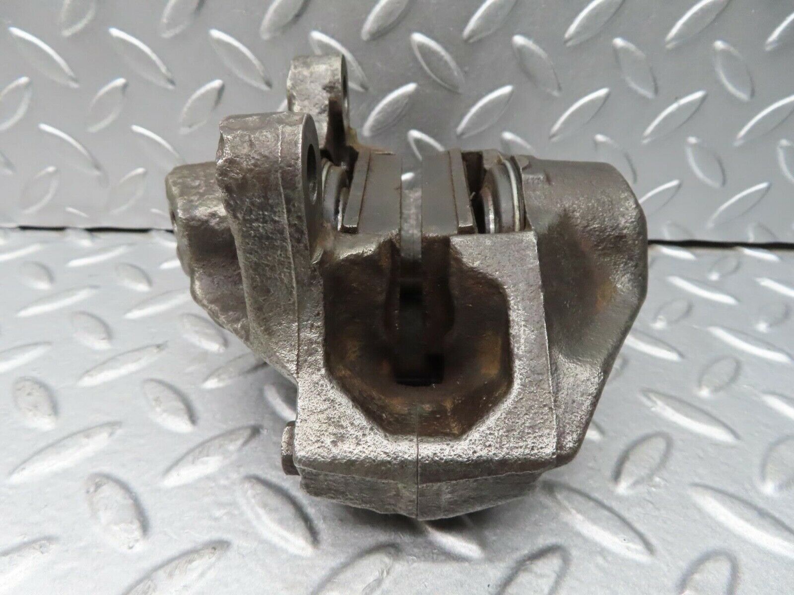 14461 Mercedes-Benz W116 350SE Rear Left Brake Caliper Ate 51