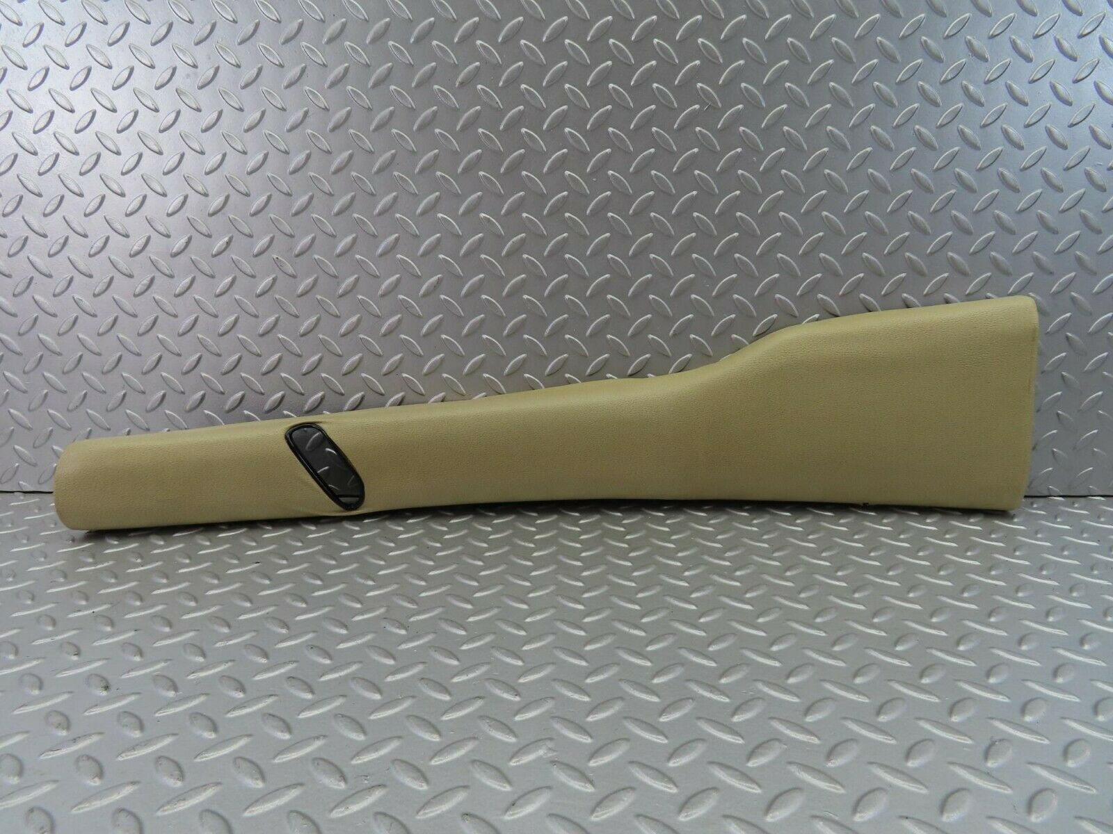 7383 Mercedes-Benz W116 450SE B Pillar Cover Left Side