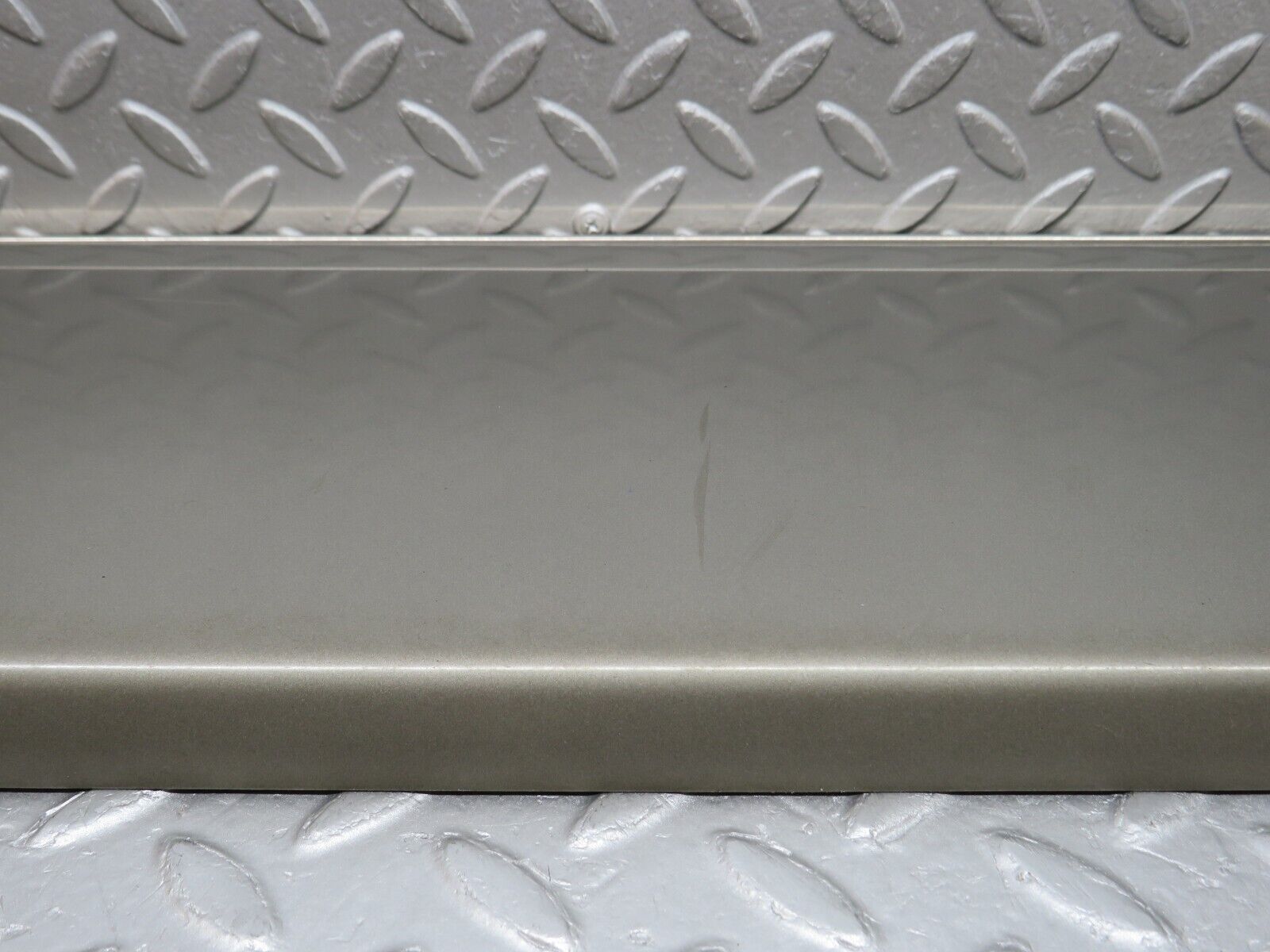 35965 Mercedes-Benz W126 420SE Rear Right Door Moulding Trim 1266904040