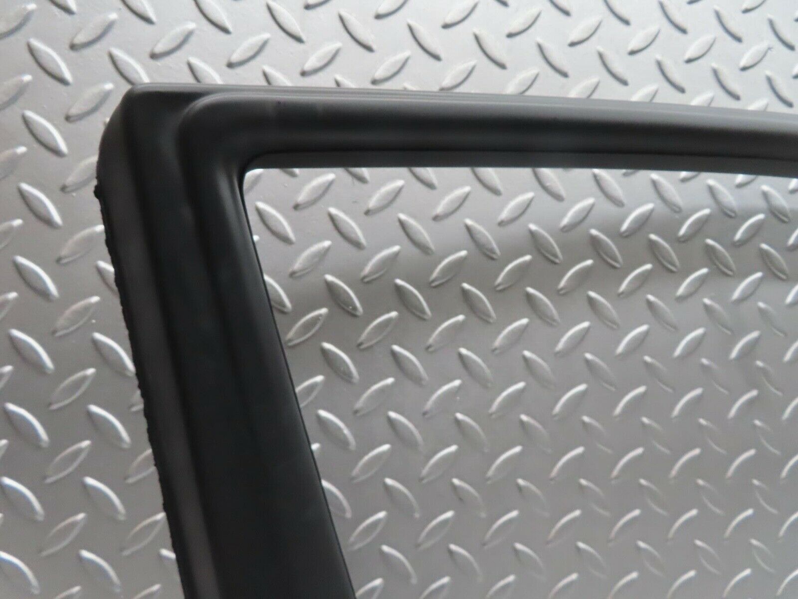 14872 Mercedes-Benz W140 S320 Front Left Door Window Trim 1407206362