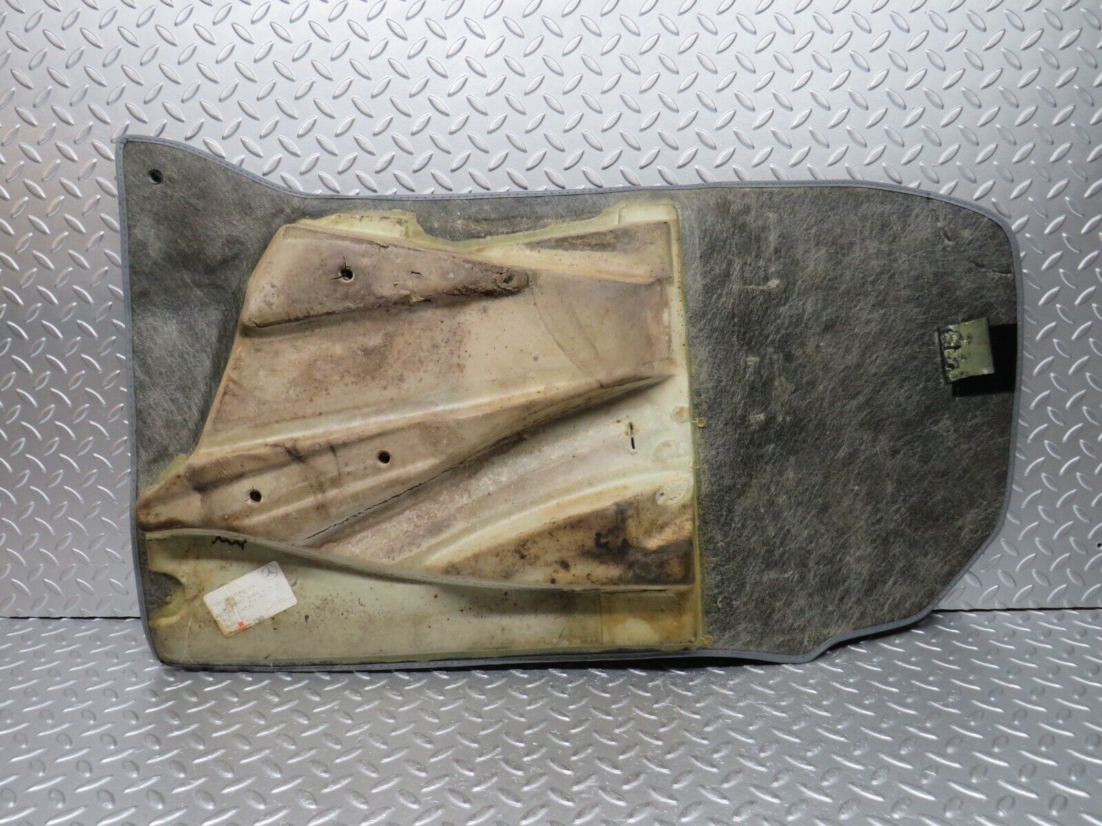 31410 Mercedes-Benz S124 220TE Wagon Front Left Floor Mat 1246805140