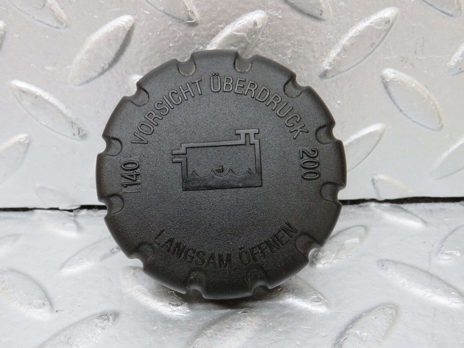 35308 Mercedes-Benz W210 Coolant Tank Reservoir Cap 2105010315