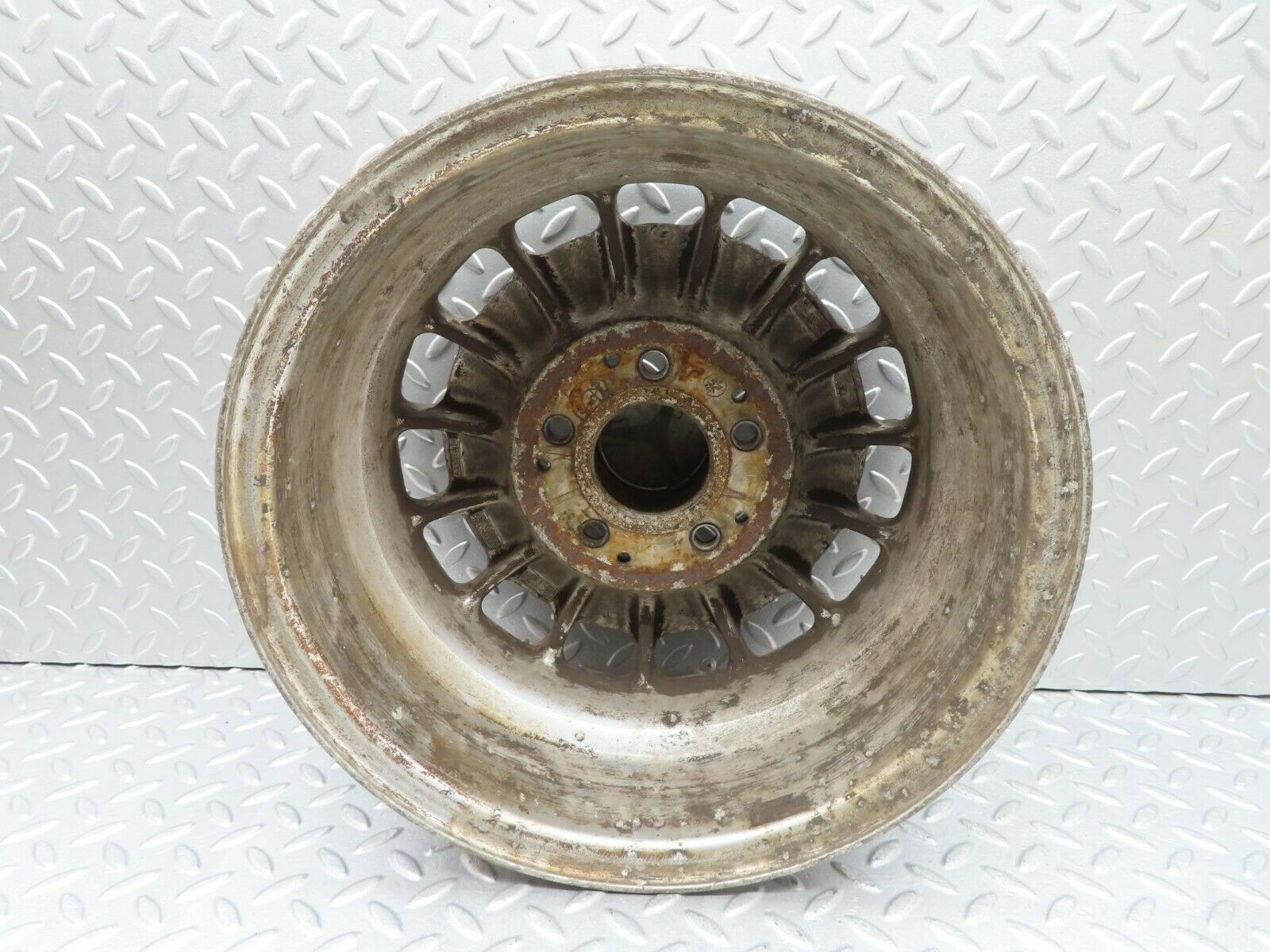 12105 Mercedes-Benz Alloy Wheel Mexican Hat 6Jx14H2 ET30 1264001902