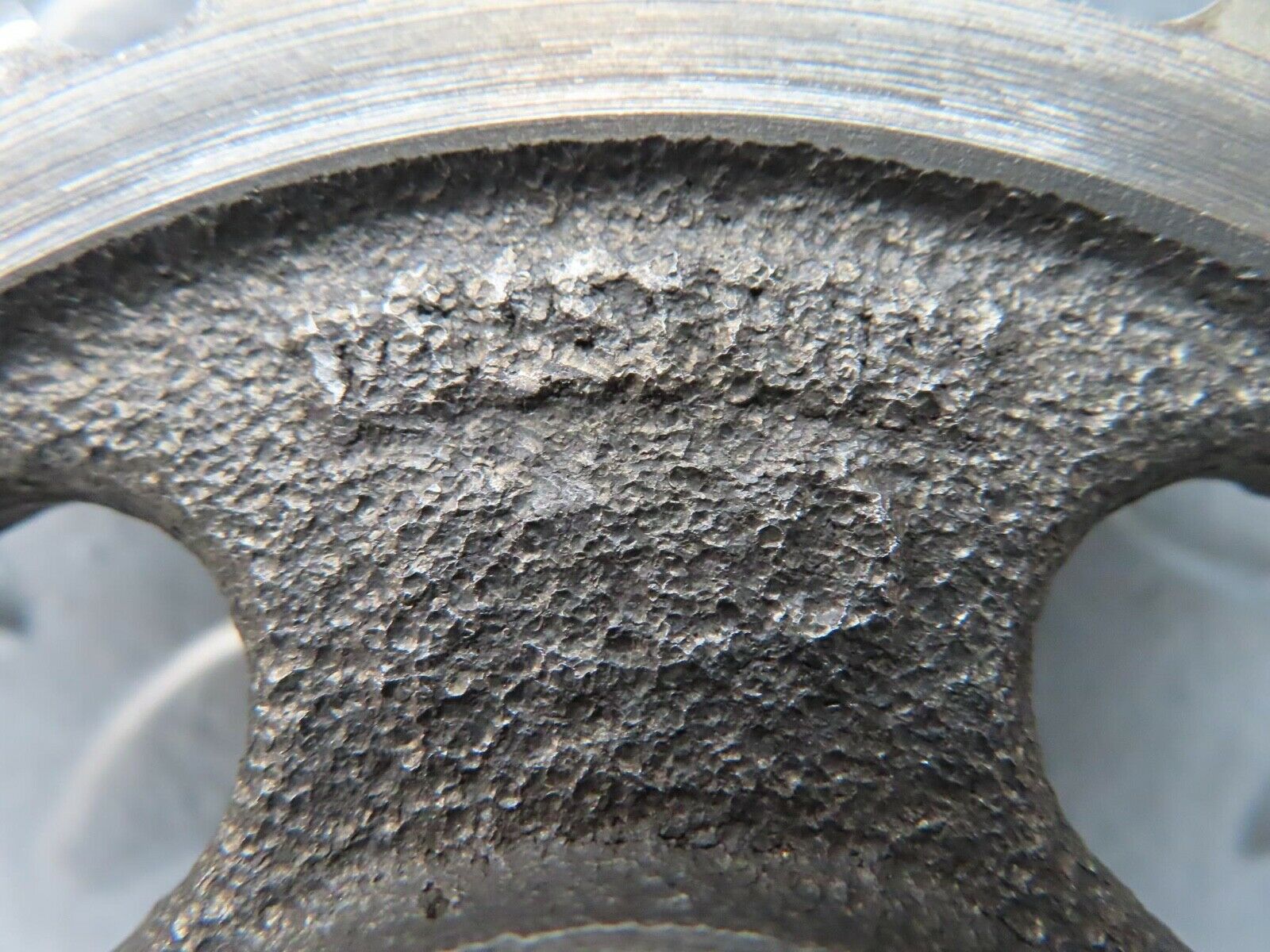 16558 Mercedes-Benz C107 350SLC Coupe Camshaft Timing Gear 1160520601