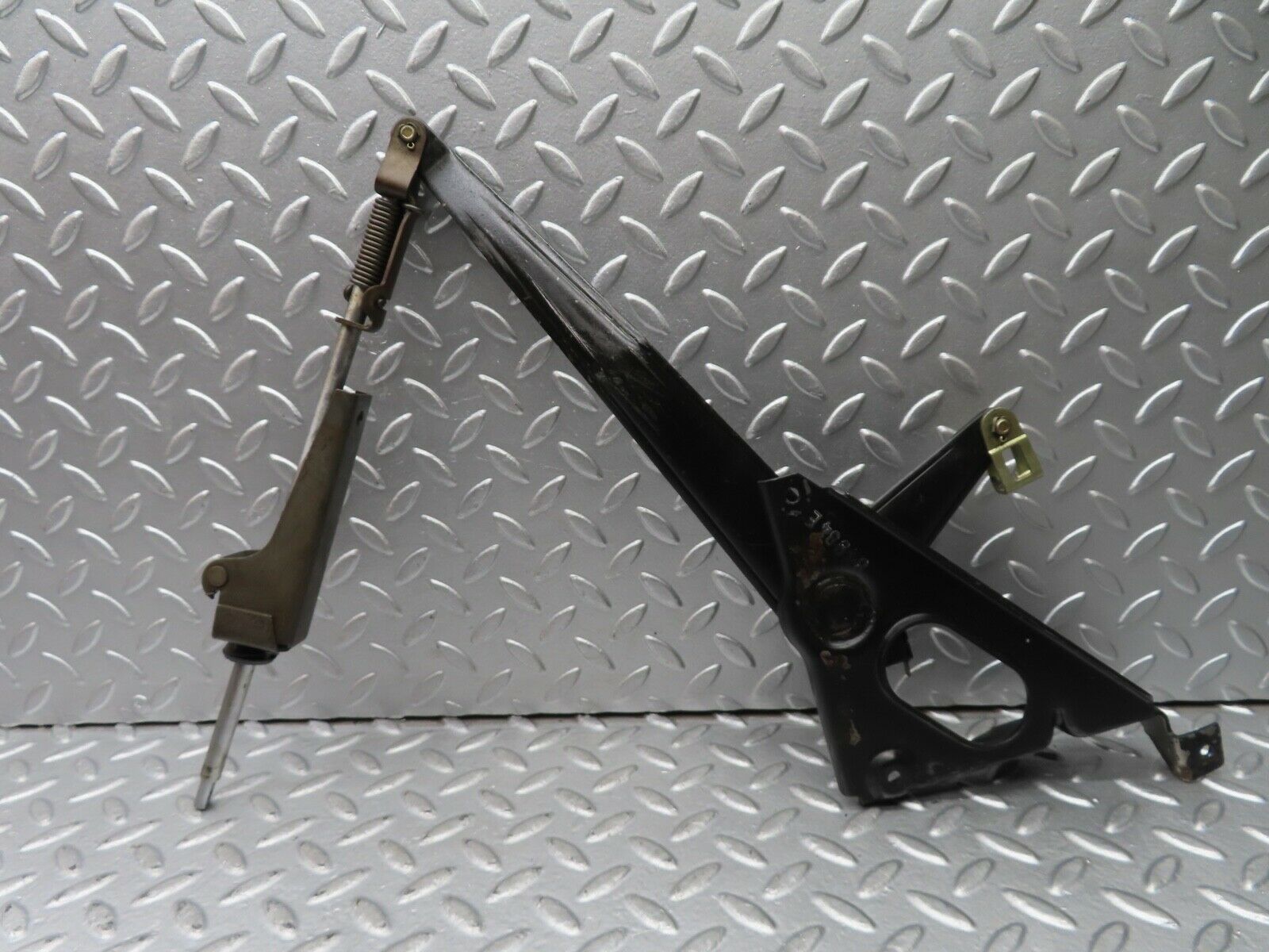 21293 Mercedes-Benz W123 230E Handbrake Regulator