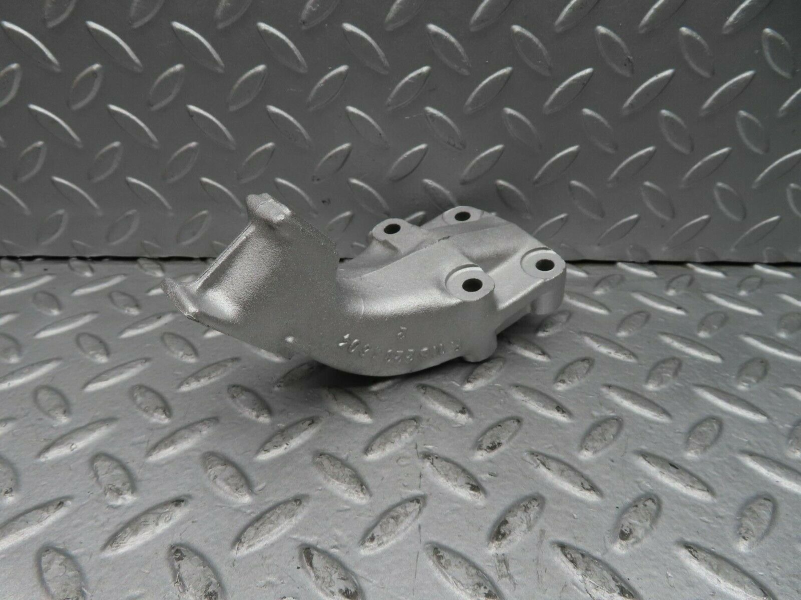 16654 Mercedes-Benz C107 380SLC Engine Mount Bracket Left Side 1162234604