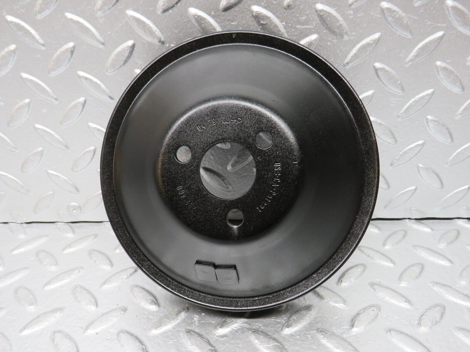 30967 Mercedes-Benz W124 230E Power Steering Pulley 2014600479