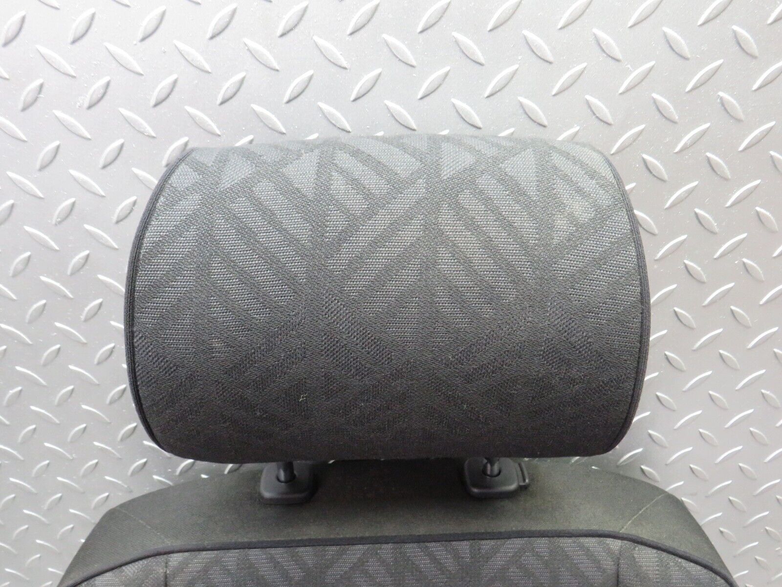 33349 Mercedes-Benz W202 C180 Front Right Driver Seat 2029101450