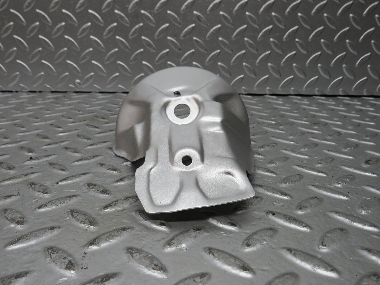 27720 Mercedes-Benz S124 300TE Wagon Engine Mount Bracket Heat Shield Cover