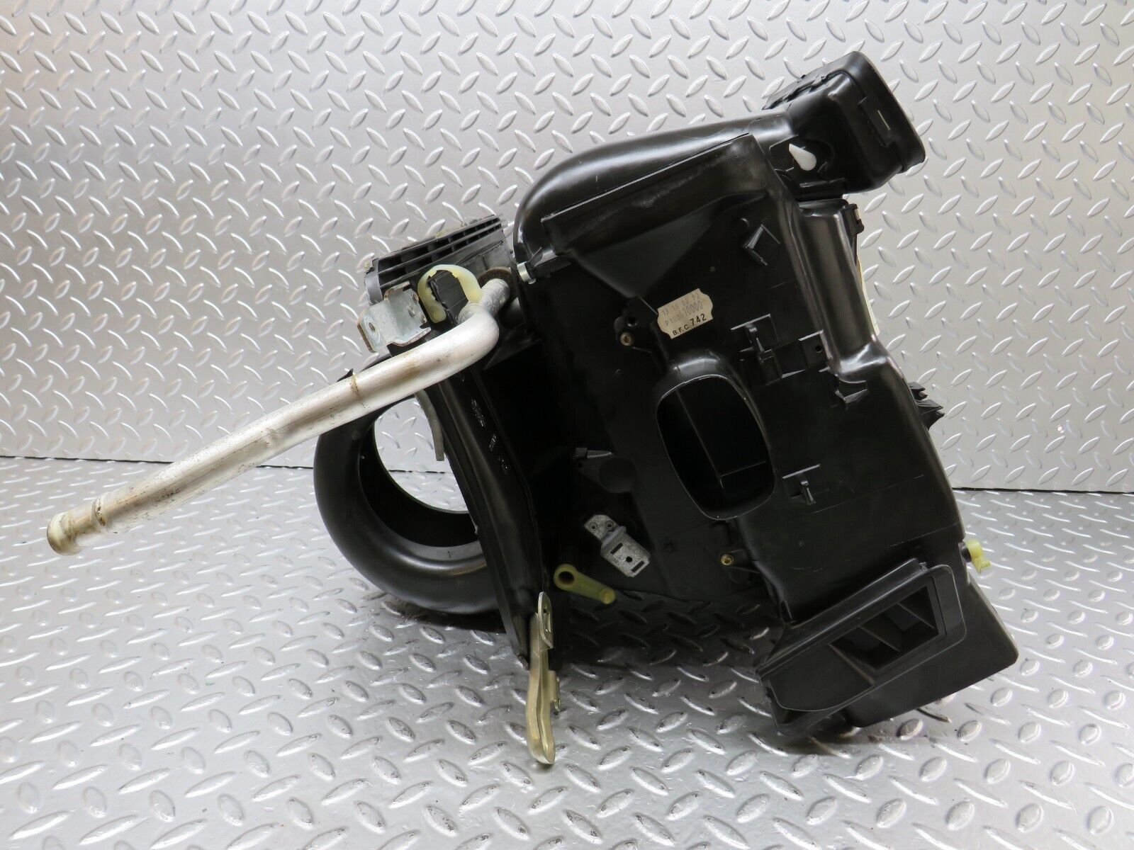 26628 Mercedes-Benz C124 220CE Coupe Heater Box Blower Housing Behr 1248307060