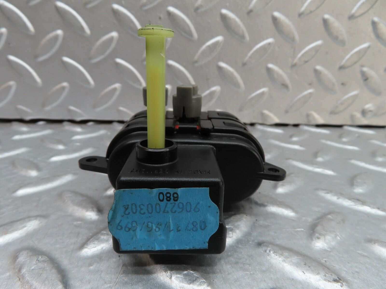 19369 Mercedes-Benz C140 CL420 Coupe Heater Box Vacuum Actuator 9062700302