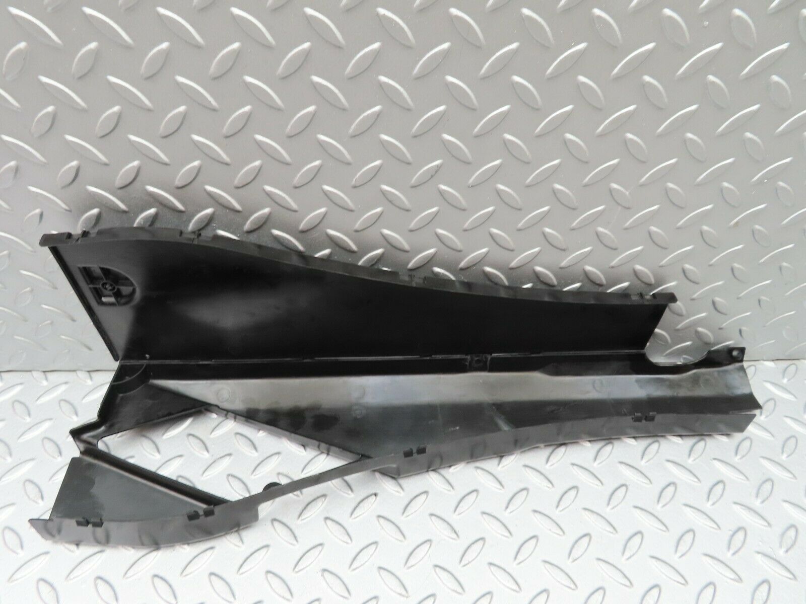 5528 Mercedes-Benz W124 230E Front Left Wiring Cover 1248212336