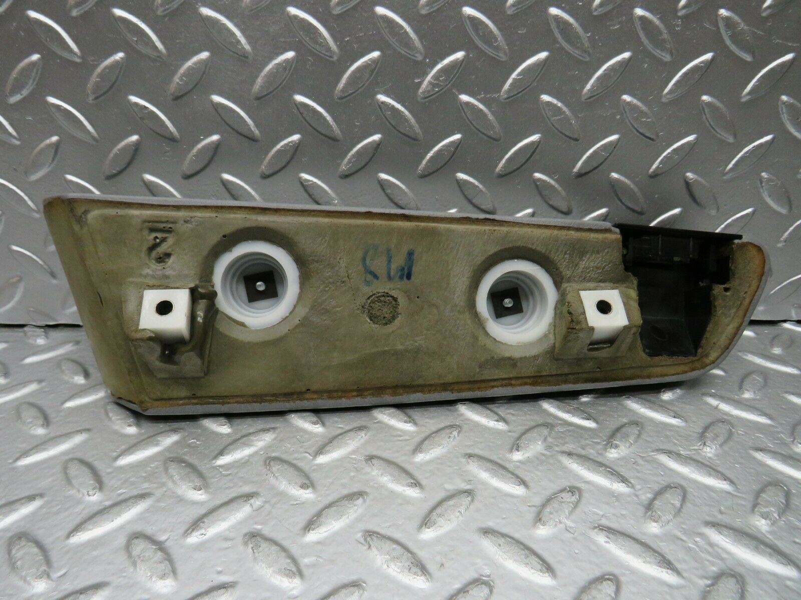 22524 Mercedes-Benz C124 E220 Coupe Rear Right Side Arm Rest Grey