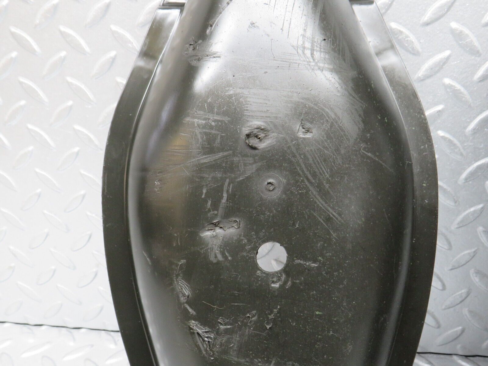 38761 Mercedes-Benz W201 190E 2.6L Rear Control Arm Cover 2x 1293520188