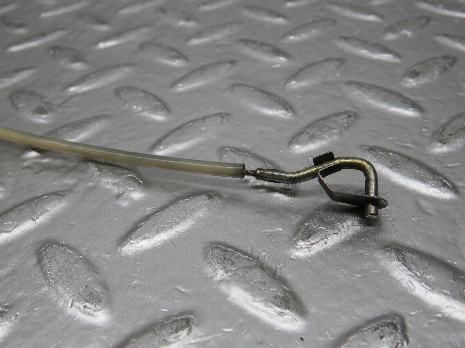 30100 Porsche 924 Accelerator Cable