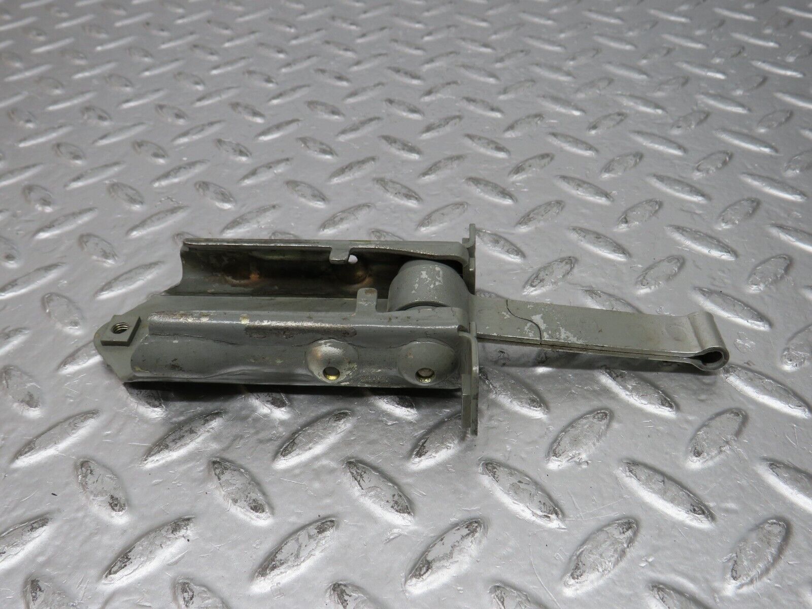 31801 Mercedes-Benz W201 190LE 1.8L Door Safety Check Strap