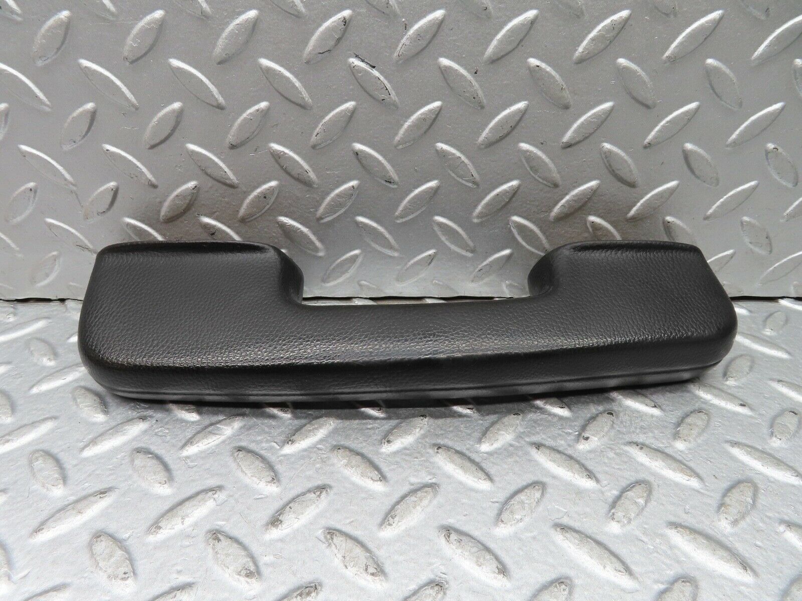 18927 Mercedes-Benz W115 Interior Door Handle Front Right Black