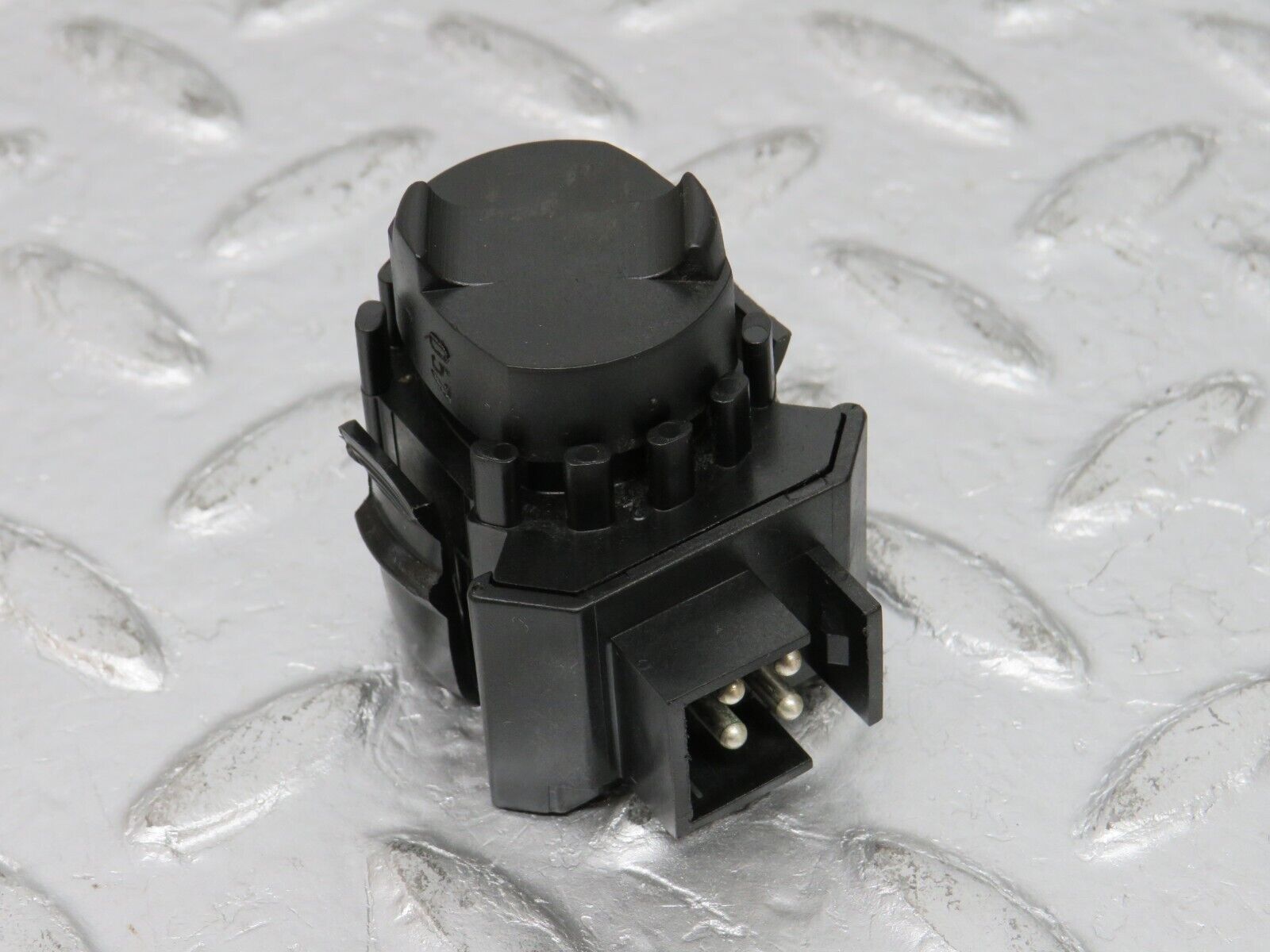 32609 Mercedes-Benz S124 300TE Wagon Kick Down Switch 0025452214