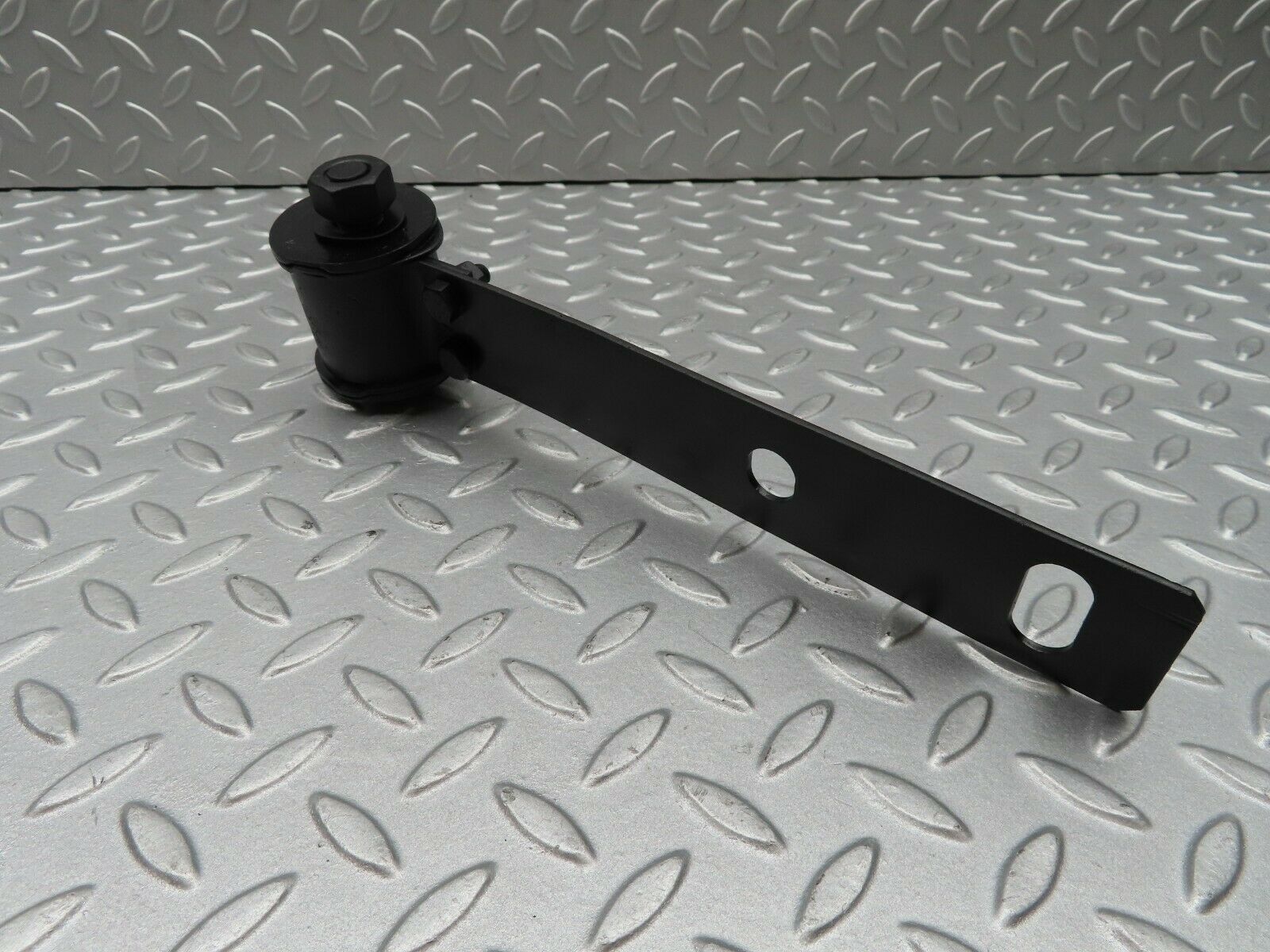 3604 Mercedes-Benz W108 280SE Stabilizer Bar Mounting Front Axle