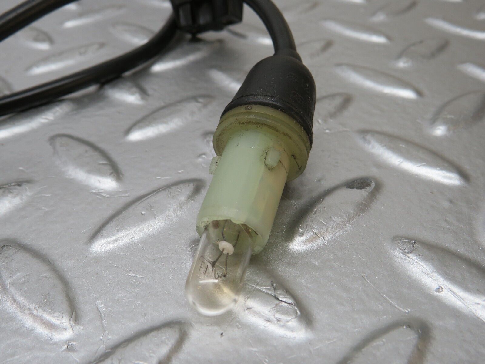 26002 Mercedes-Benz W124 280E Front Wing Indicator Cable Wire 1249971881