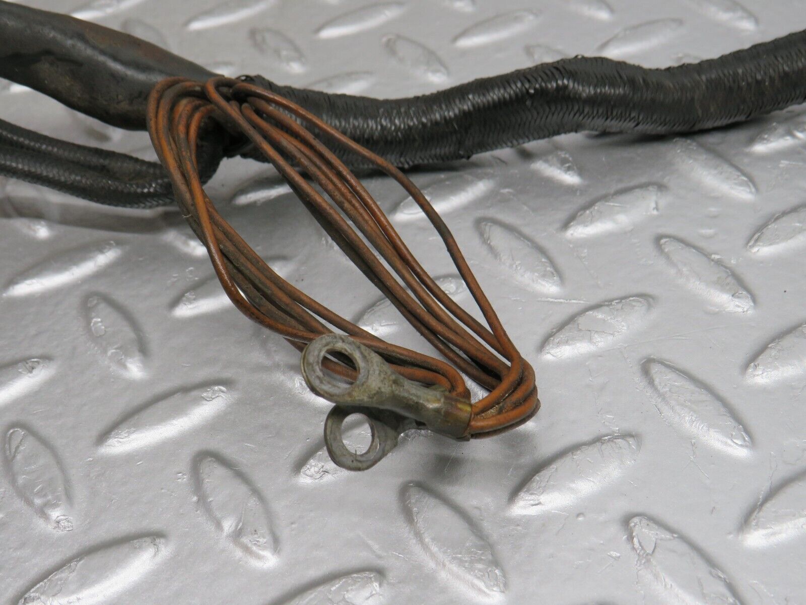 37576 Mercedes-Benz W109 300SEL ECU Wire Harness 0005451945