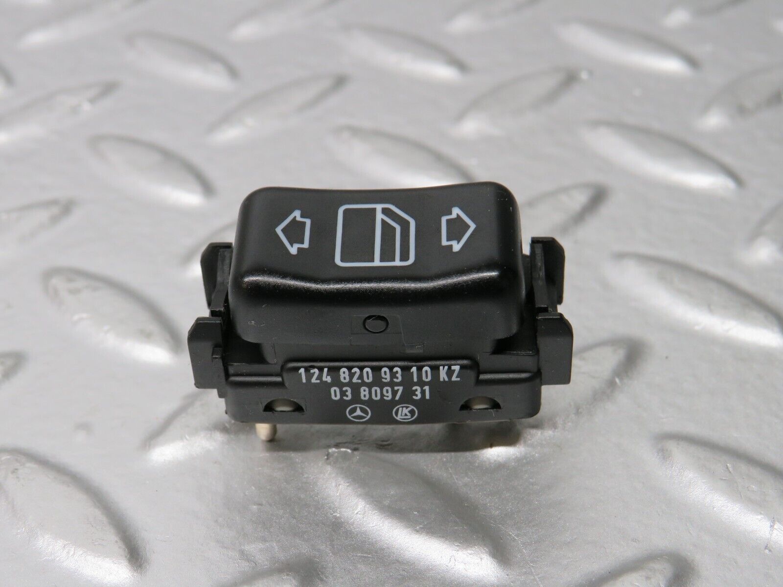 31229 Mercedes-Benz S124 220TE Electric Window Switch Left Side 1248209310