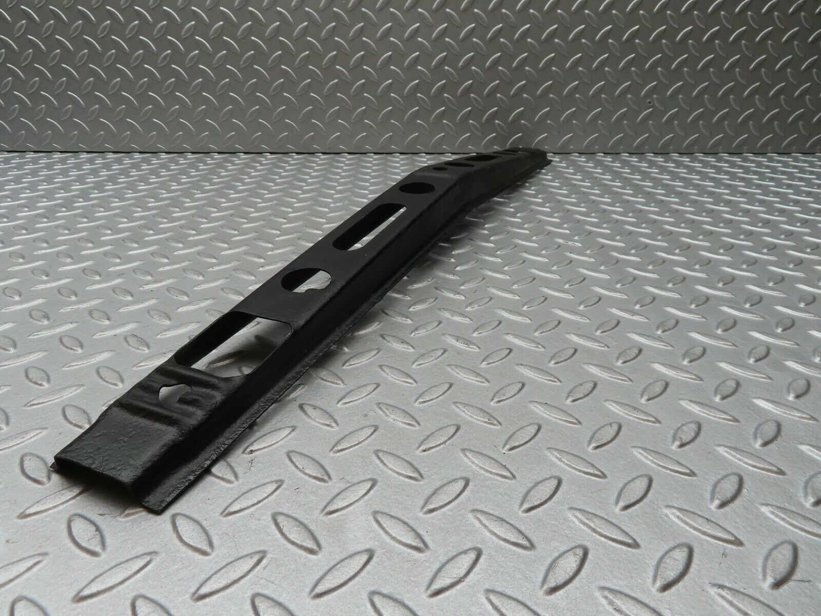 4261 Mercedes-Benz S123 200T Wagon Front Bumper Middle Reinforcement