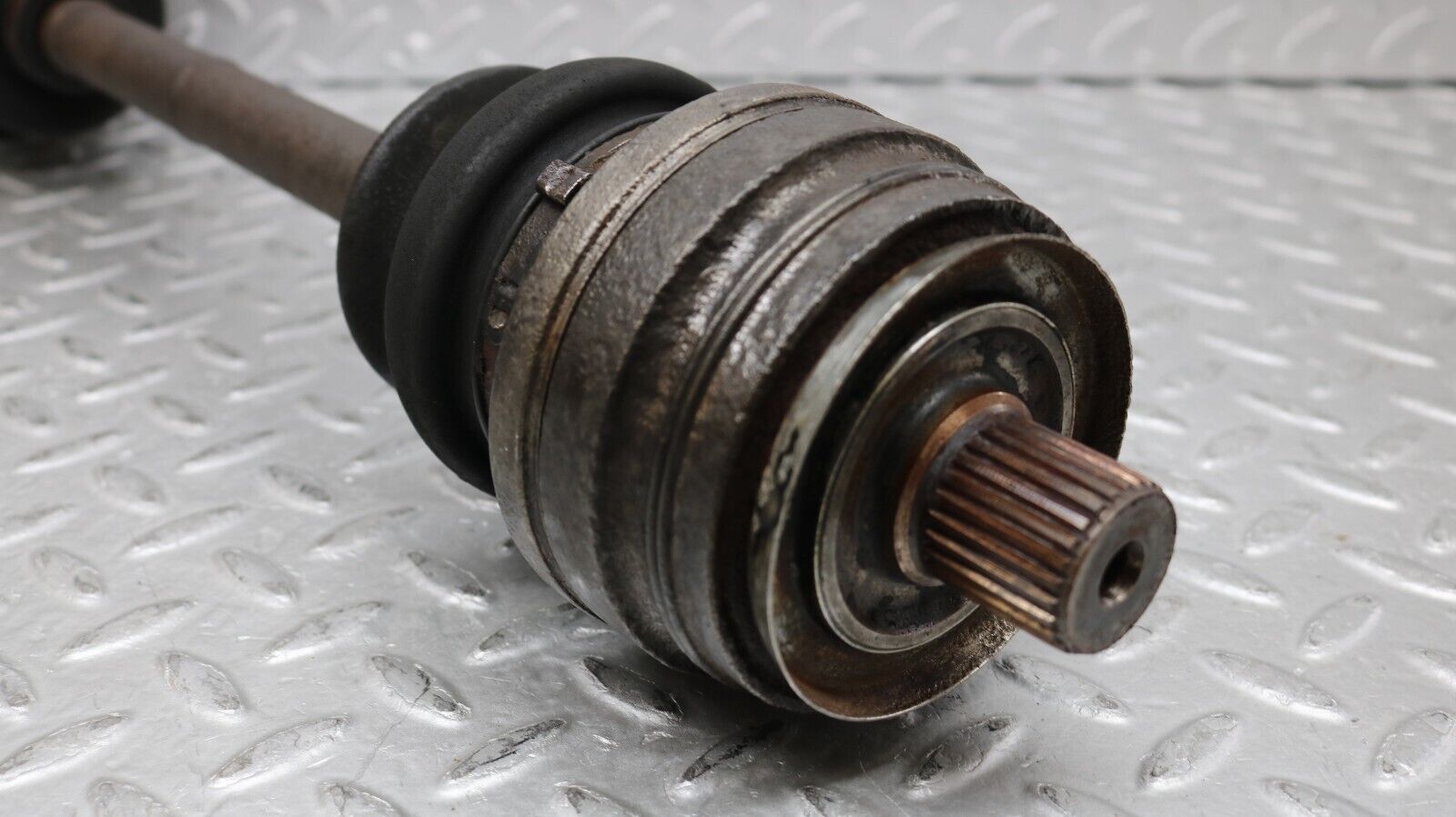 37177 Mercedes-Benz C126 420SEC Coupe Axle Shaft Drive Shaft