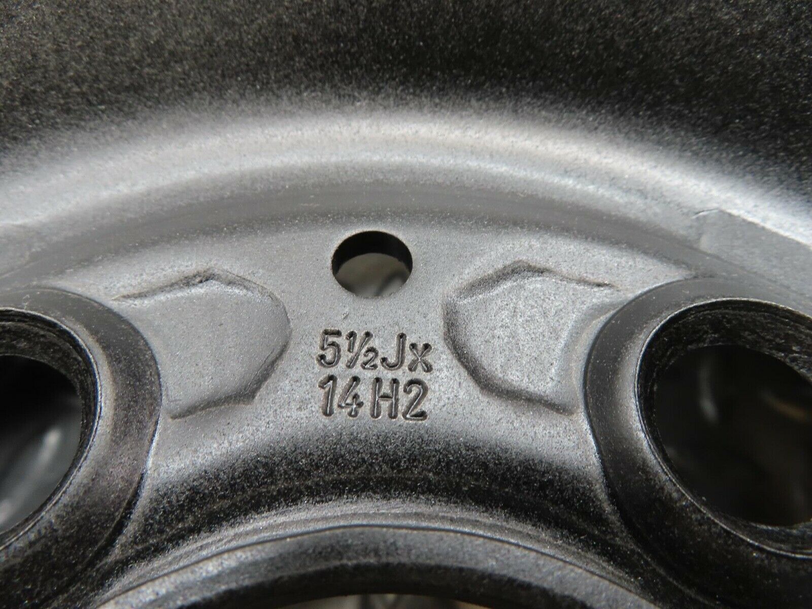 13232 Mercedes-Benz Steel Wheel 5.5Jx14H2 ET30 5x112 1234000302