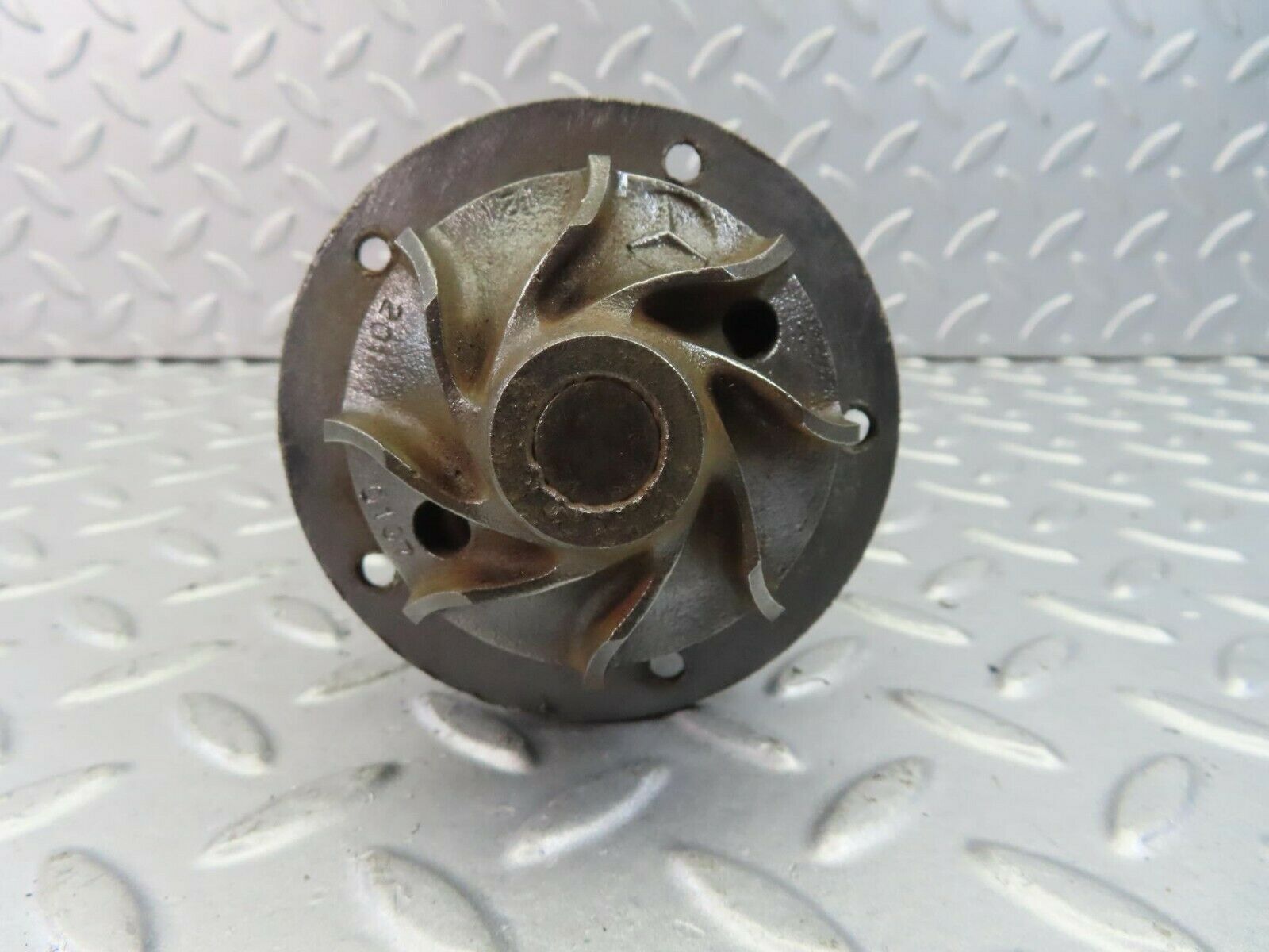 8963 Mercedes-Benz W105 Ponton Water Pump 1212010107