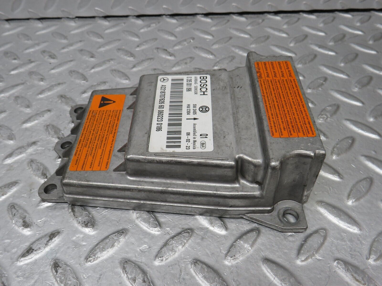 35150 Mercedes-Benz W221 Airbag Crash Sensor 2218707626 0285001896