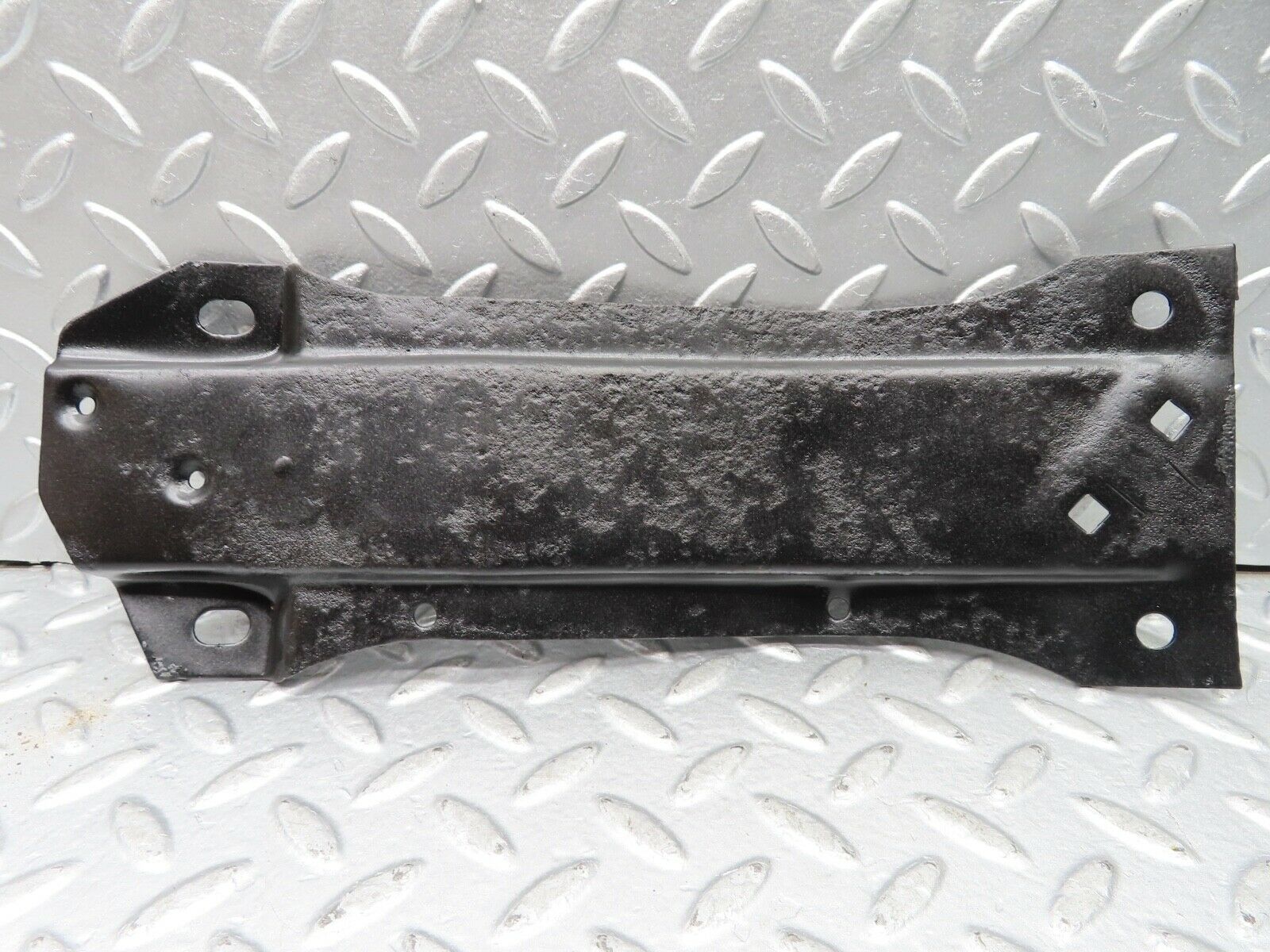 20293 Mercedes-Benz W114 280CE Coupe Cardan Shaft Prop Shaft Bracket