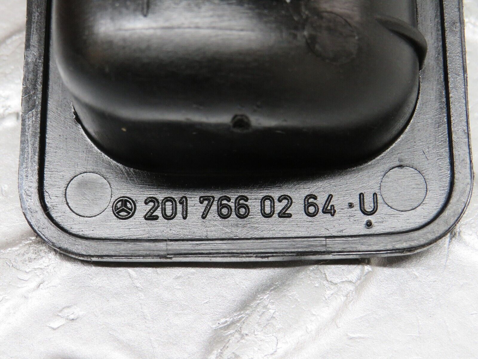 36618 Mercedes-Benz W201 190E 2.0L Right Interior Door Handle 2017660264